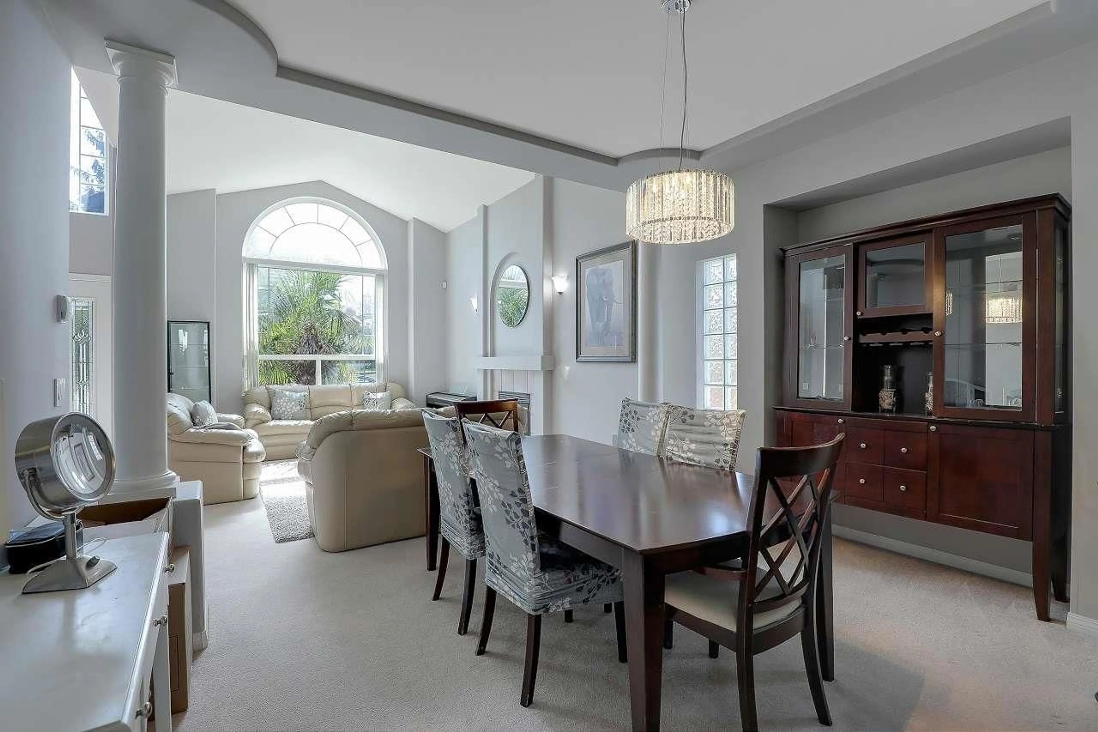 Dining room, ceramic/tile floor for 16865 80, Surrey British Columbia V4N4Y8