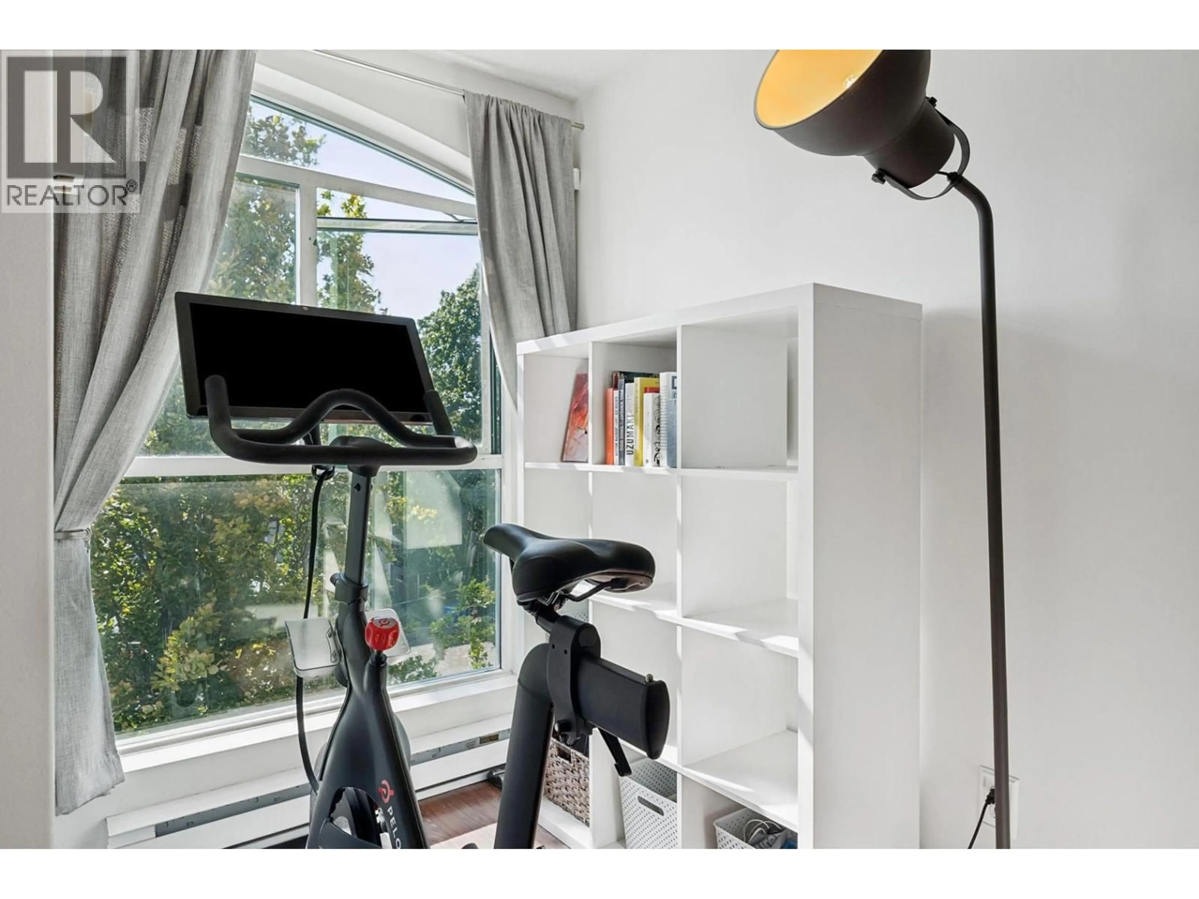 Unknown for 303 - 189 16TH AVENUE, Vancouver British Columbia V5T4R2