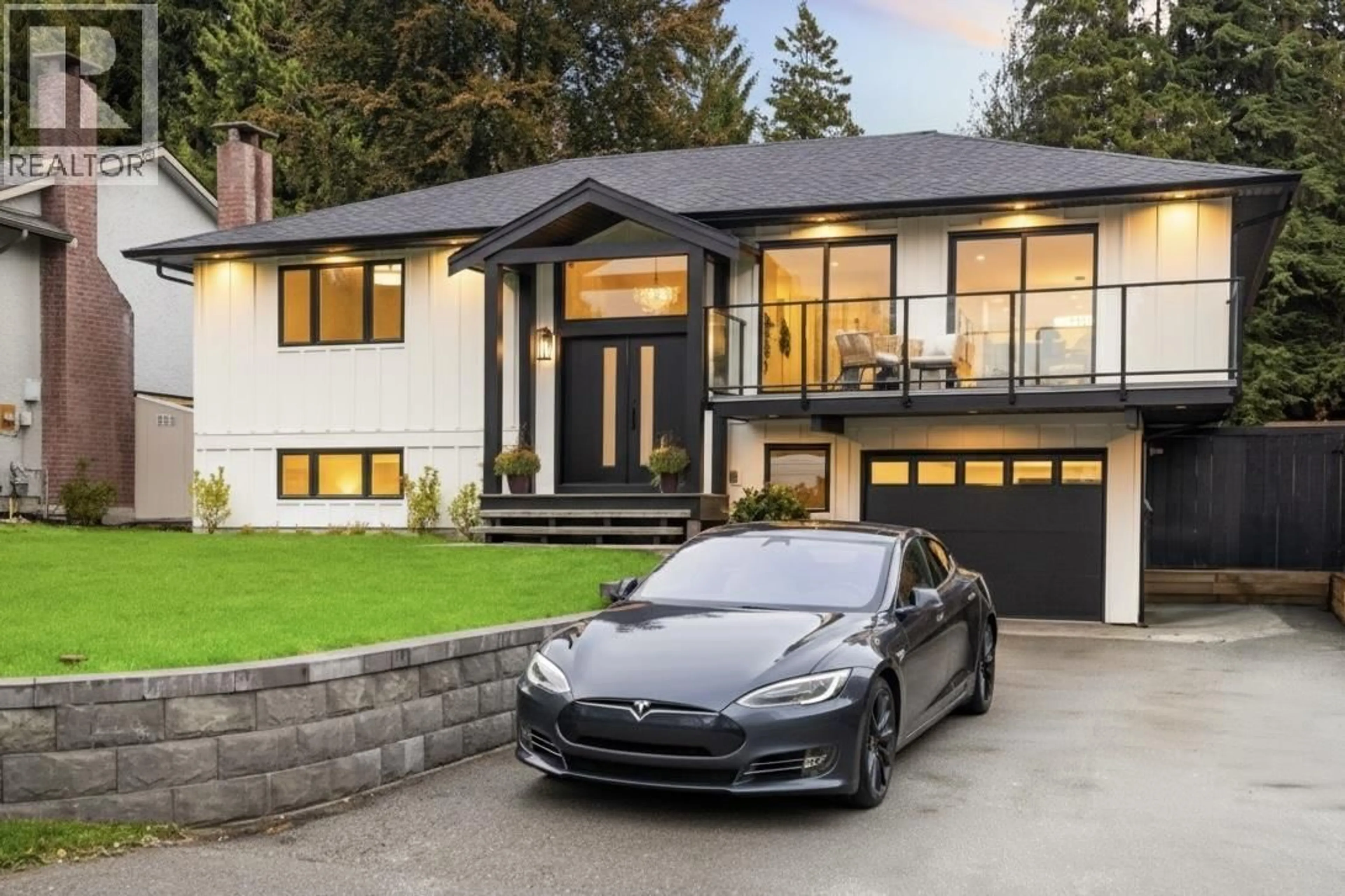 Indoor garage for 2654 MASEFIELD ROAD, North Vancouver British Columbia V7K1Z9