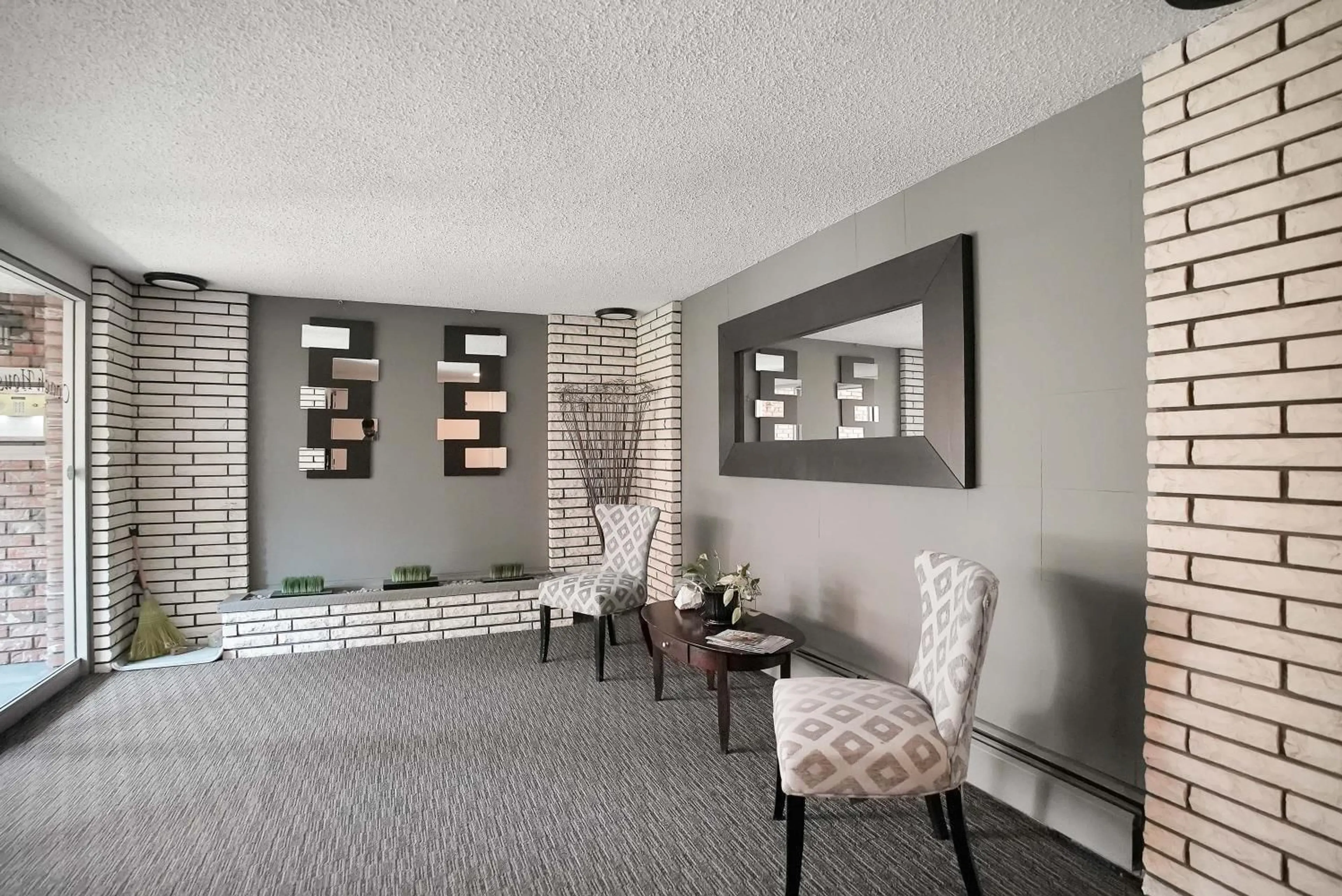 Unknown for 105 - 1330 MARTIN, White Rock British Columbia V4B3W5