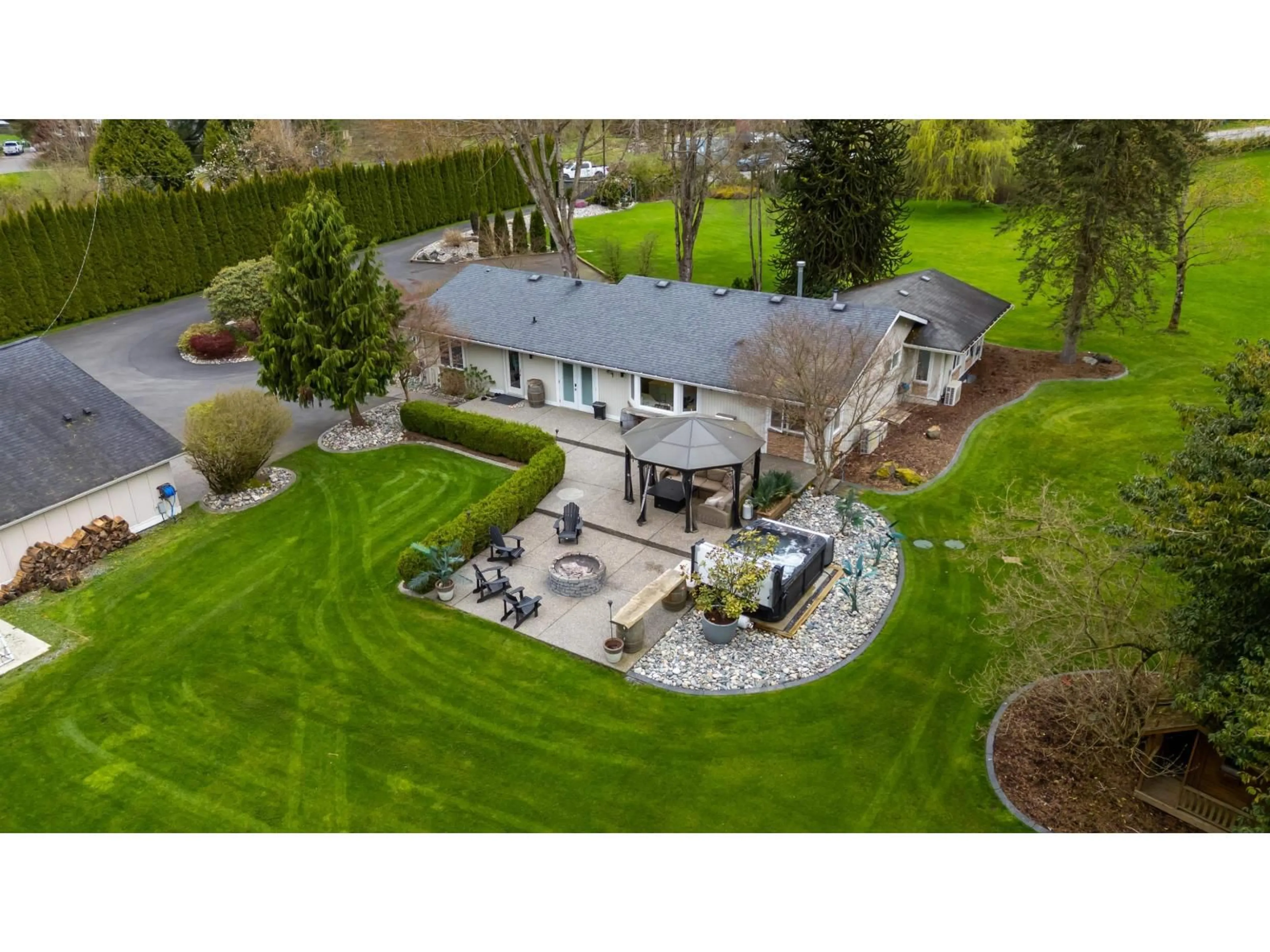 A pic from outside/outdoor area/front of a property/back of a property/a pic from drone, unknown for 27720 JOANITA, Abbotsford British Columbia V4X2C3