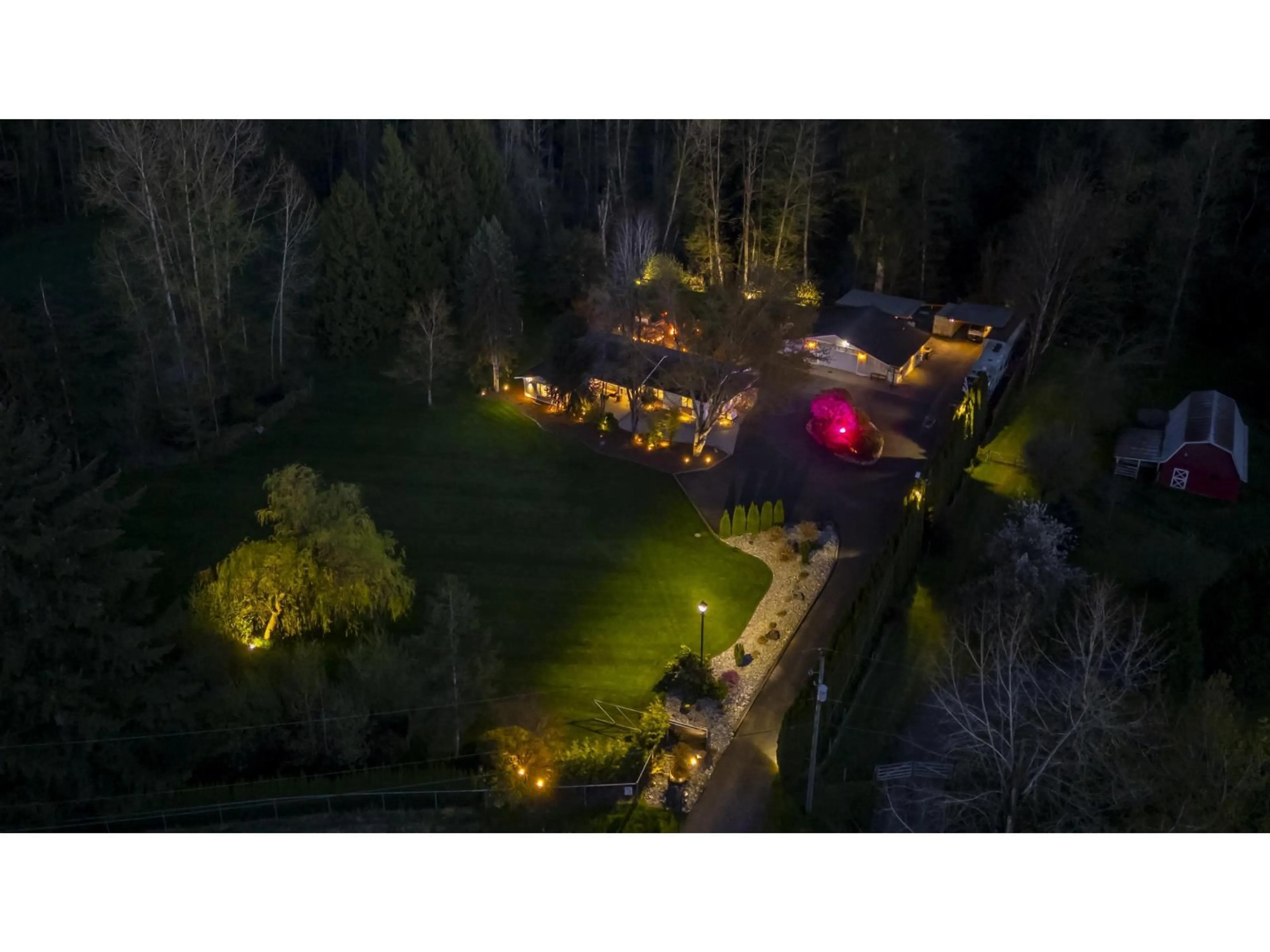 A pic from outside/outdoor area/front of a property/back of a property/a pic from drone, unknown for 27720 JOANITA, Abbotsford British Columbia V4X2C3