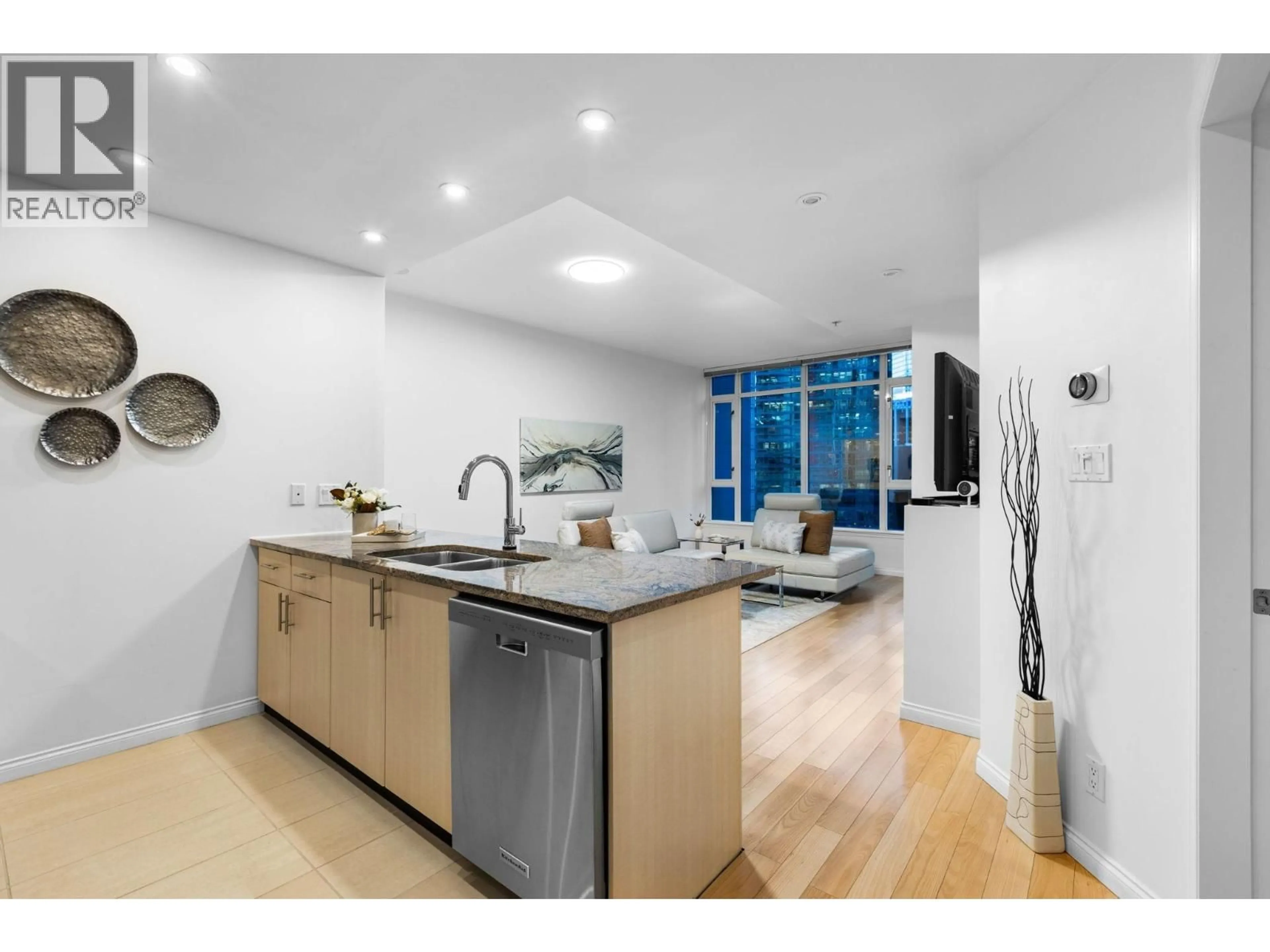 Open concept kitchen, unknown for 807 - 1211 MELVILLE STREET, Vancouver British Columbia V6E0A7