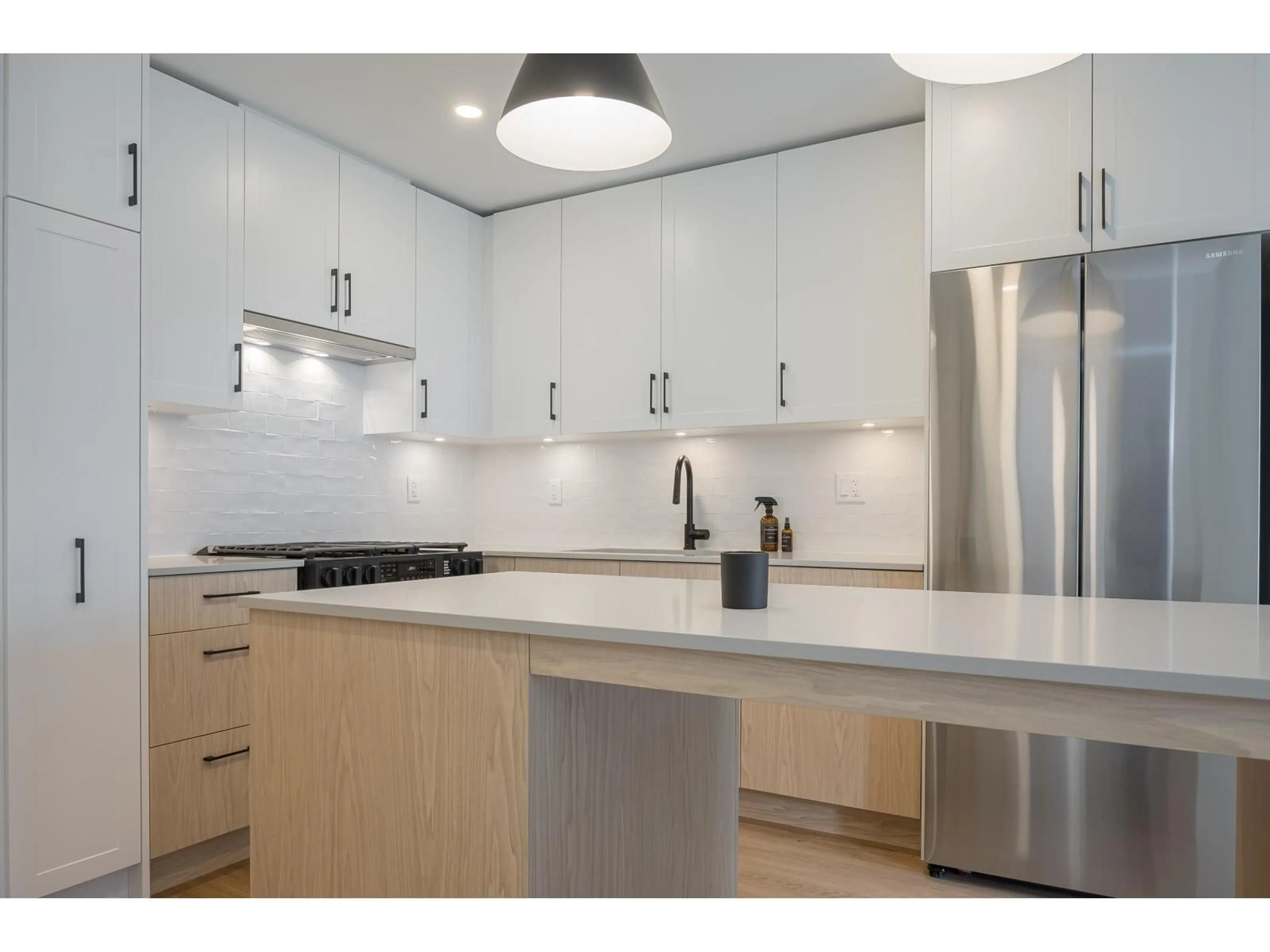 Unknown for 414 - 27218 ALDERGROVE TOWN CENTER, Langley British Columbia V4W0E4