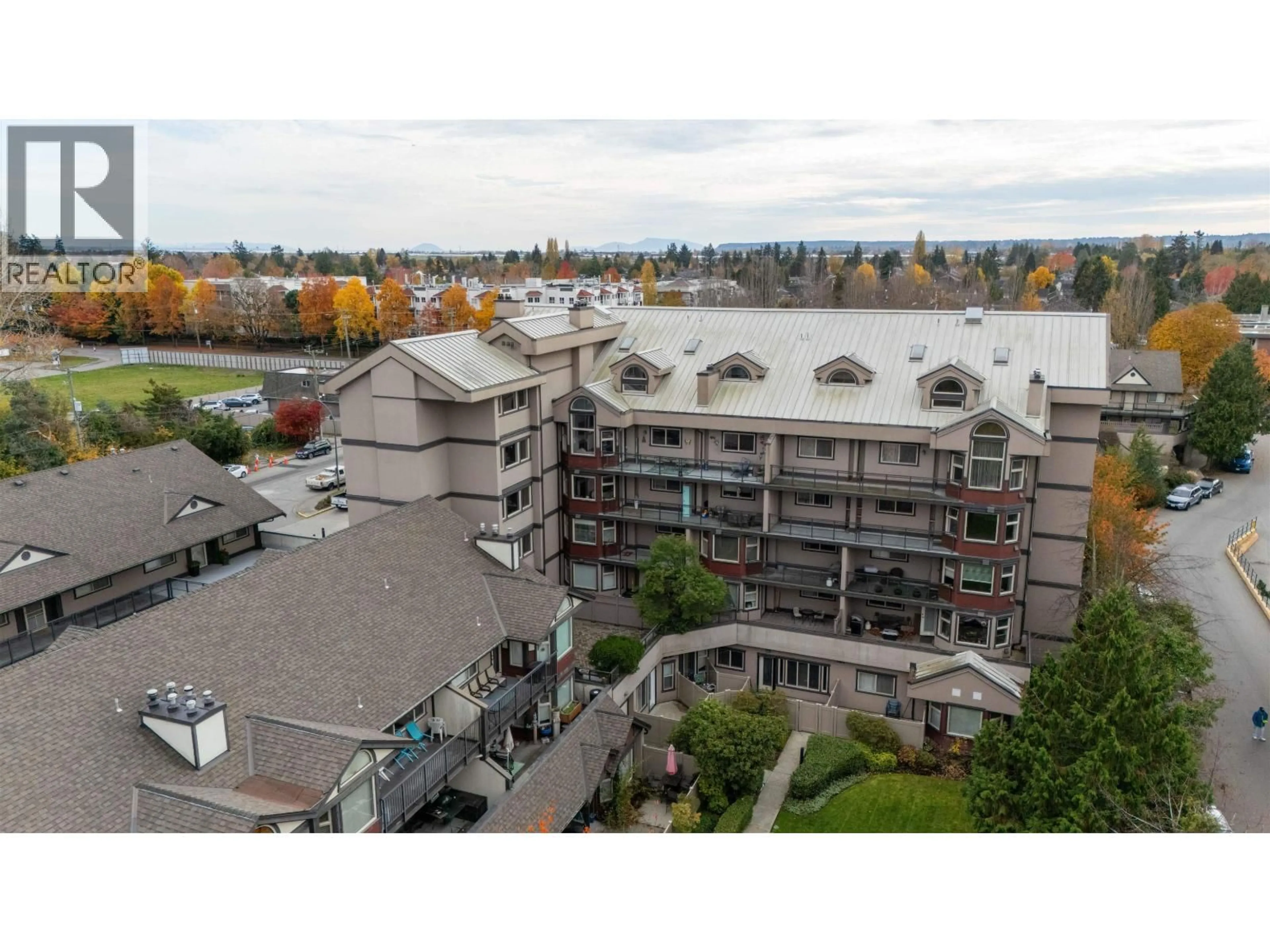 A pic from outside/outdoor area/front of a property/back of a property/a pic from drone, mountain view for B503 - 4821 53 STREET, Delta British Columbia V4K2Z3