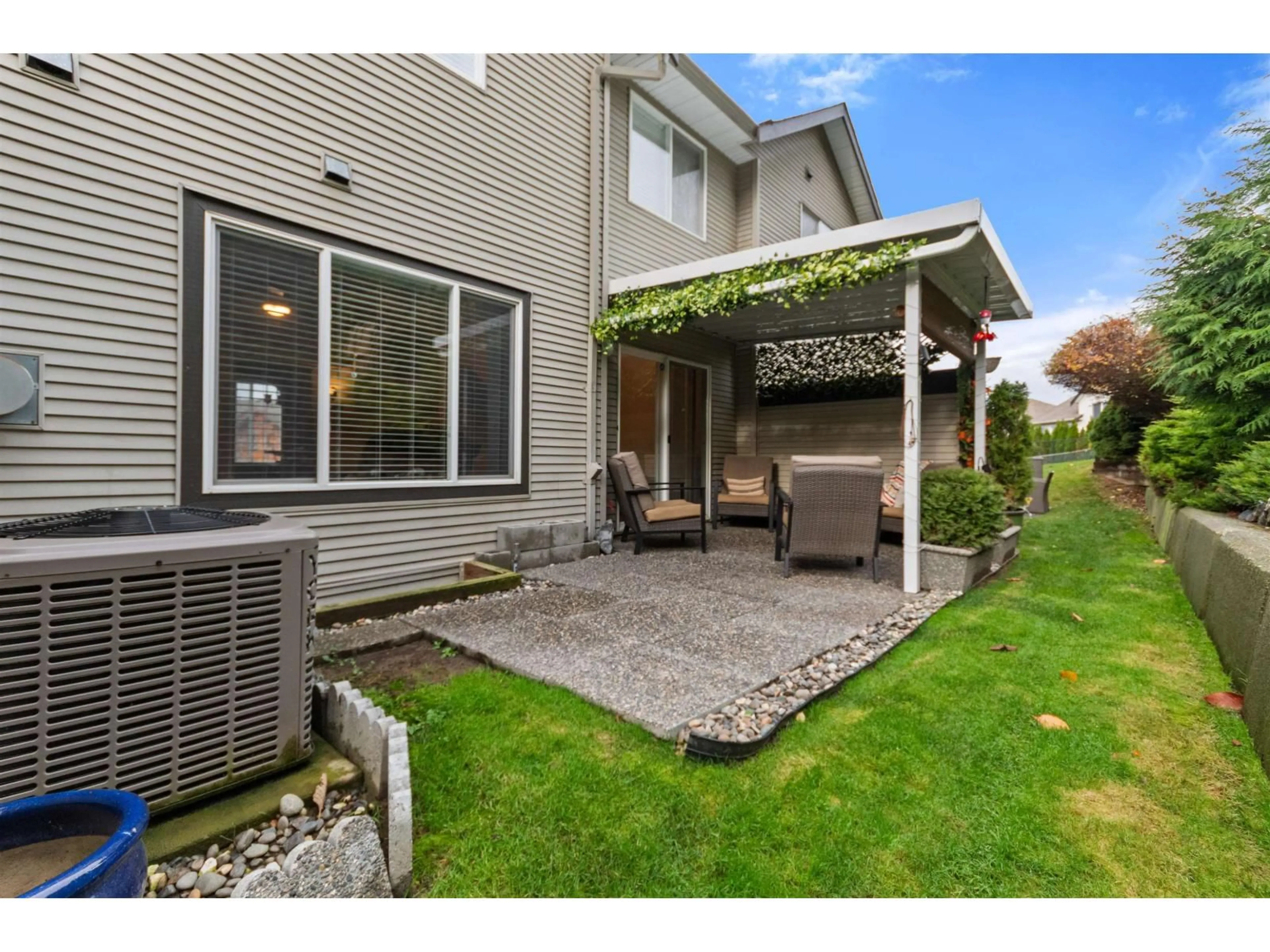 Patio, street for 10 - 46360 VALLEYVIEW ROAD, Chilliwack British Columbia V2R5L7