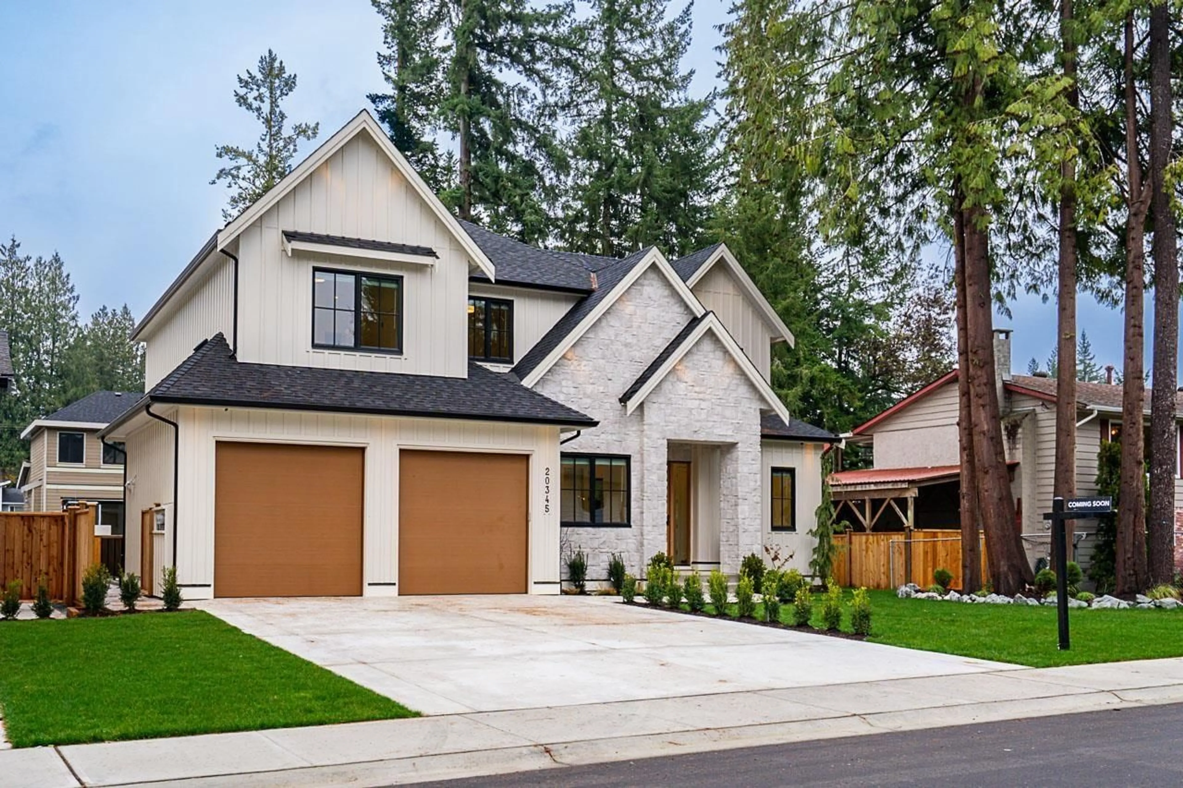 Home with vinyl exterior material, street for 20345 41A, Langley British Columbia V3A2Z8