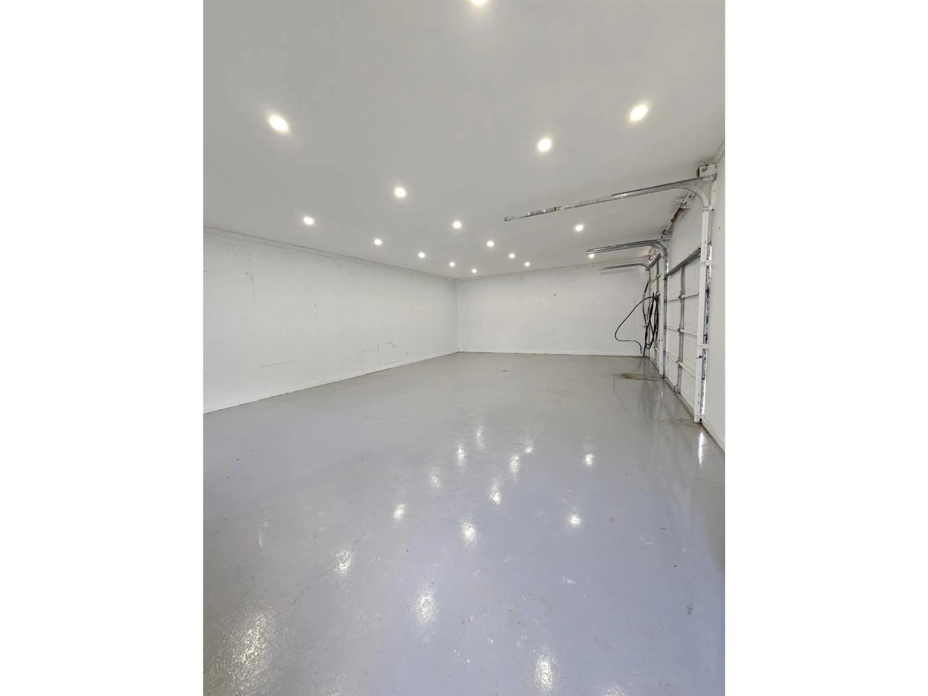 Indoor garage for 7088 SUMAS PRAIRIE ROAD, Sardis - Greendale British Columbia V2R4K1