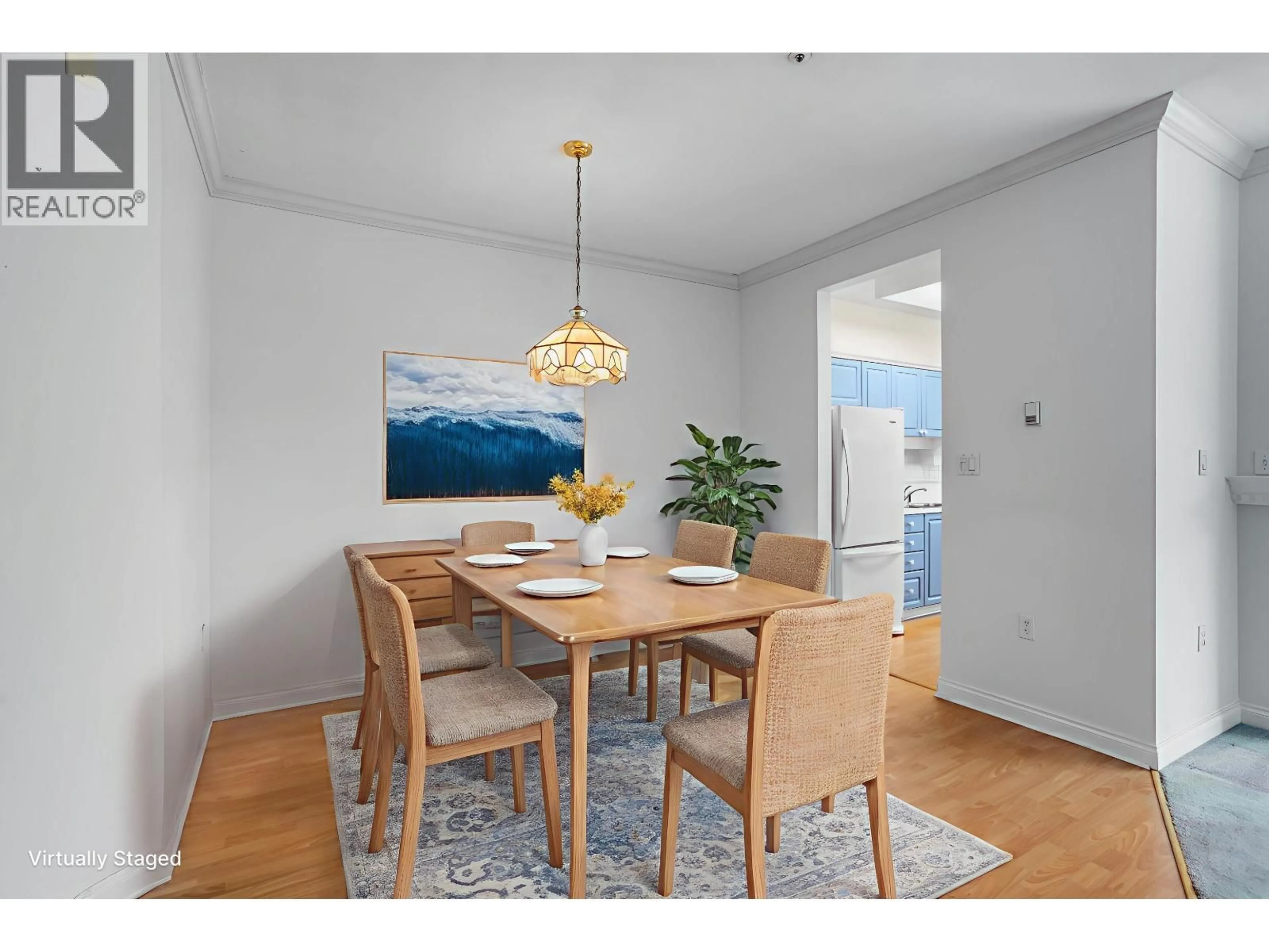 Dining room, wood/laminate floor for 319 - 2995 PRINCESS CRESCENT, Coquitlam British Columbia V3B7N1