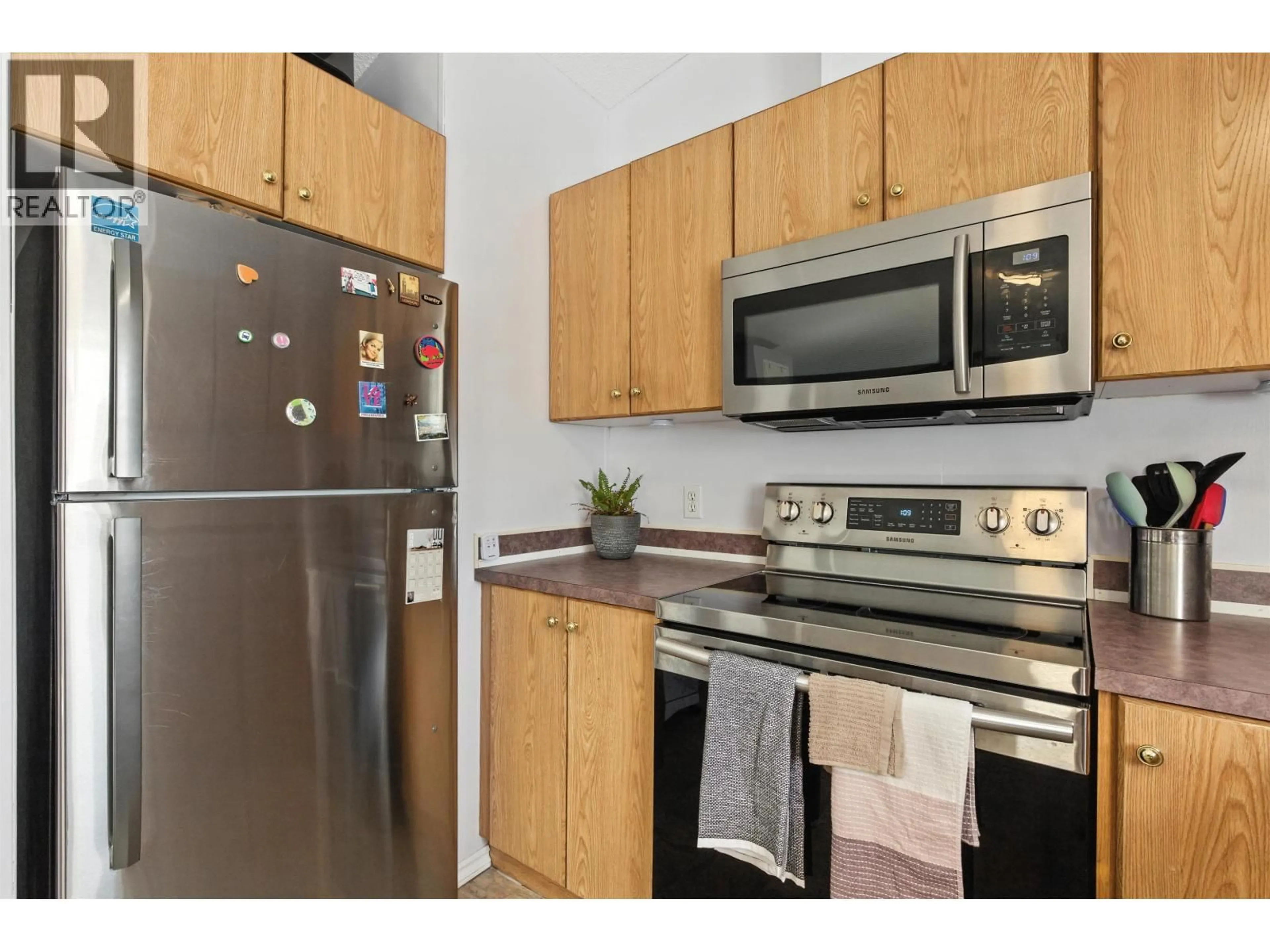 Standard kitchen, unknown for 232 LONGHORN DRIVE, Williams Lake British Columbia V2G4T7