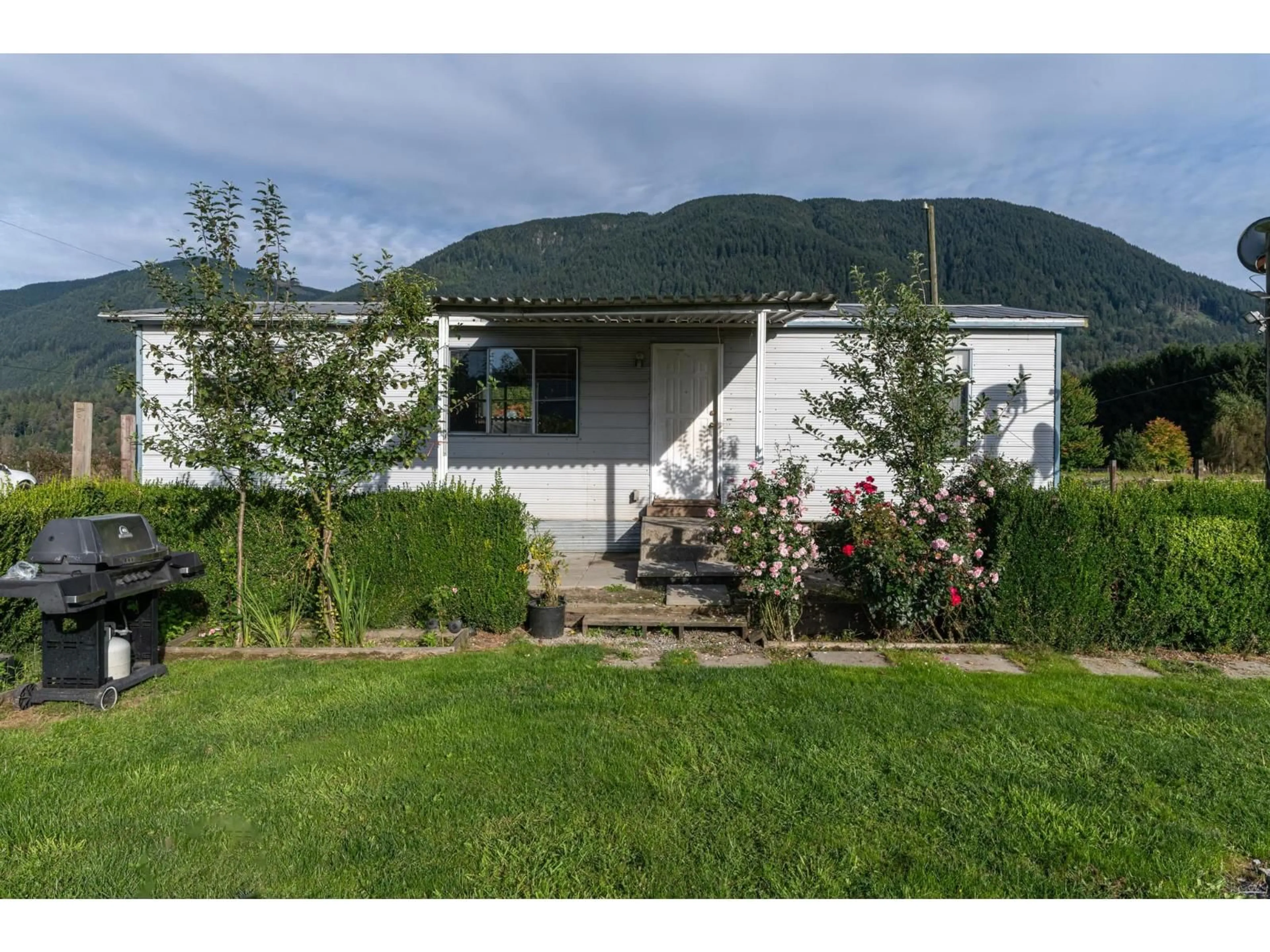 Unknown for 10594 FARMS ROAD, Mission British Columbia V2V4J1