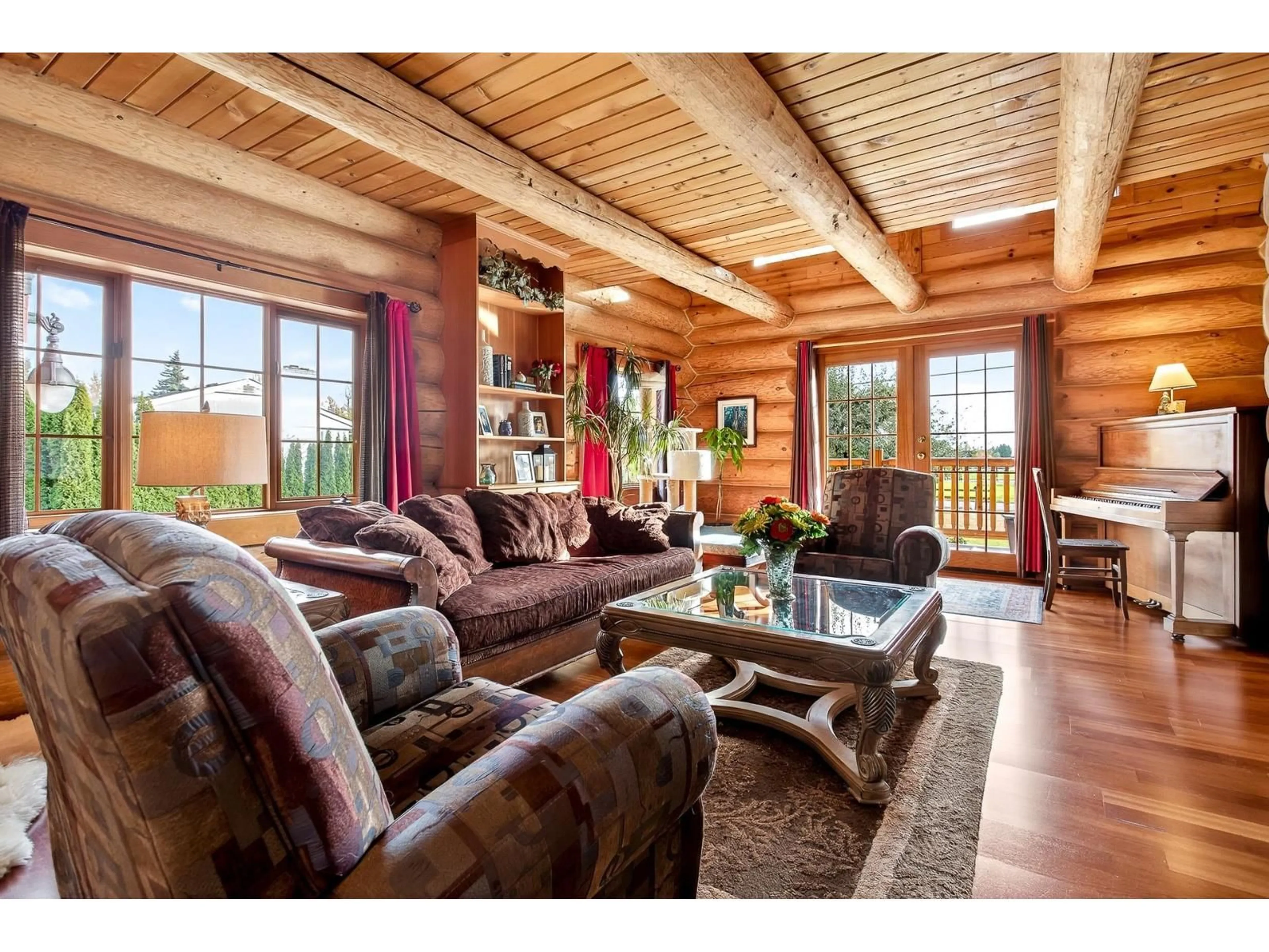 Living room with furniture, wood/laminate floor for 16937 0, Surrey British Columbia V3Z9N9