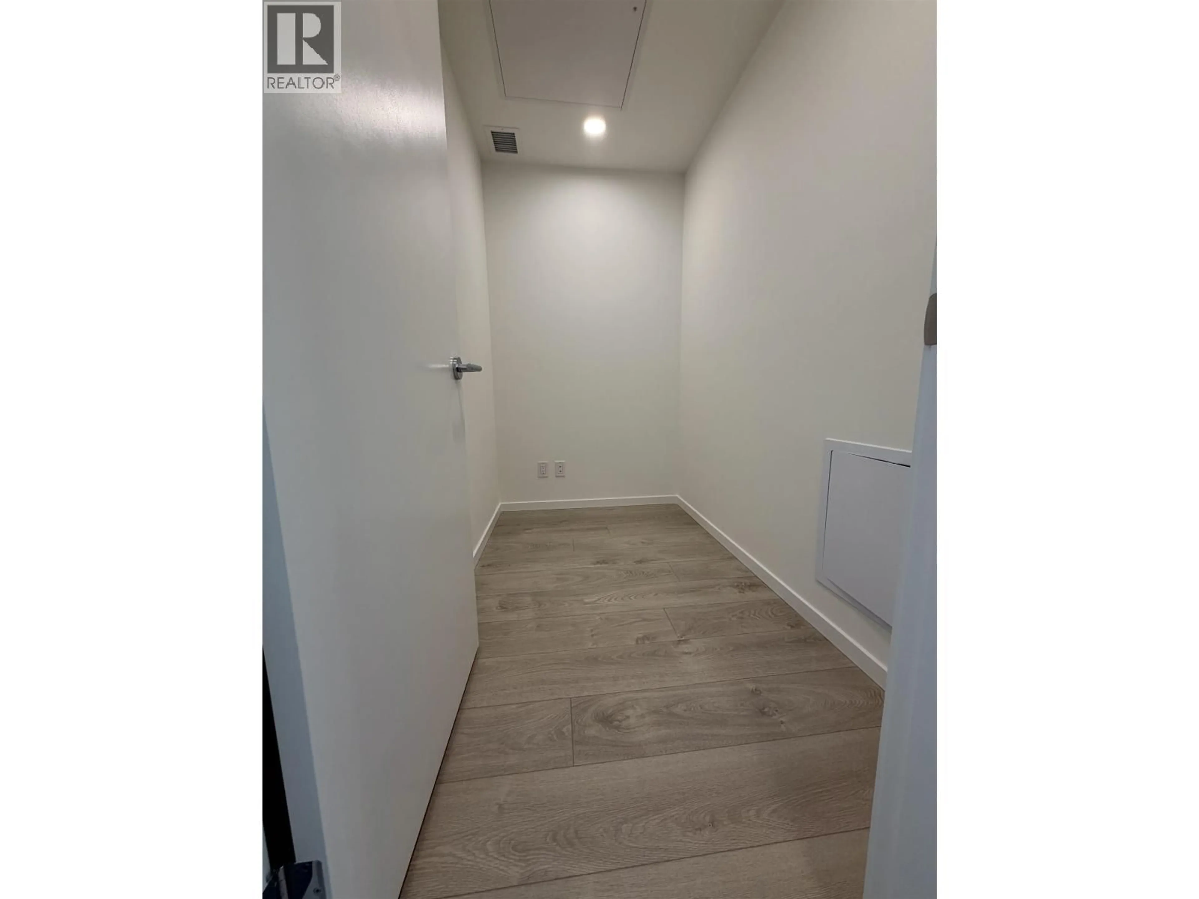 A pic of a room for 861 - 6600 MINORU BOULEVARD, Richmond British Columbia V6Y0N3