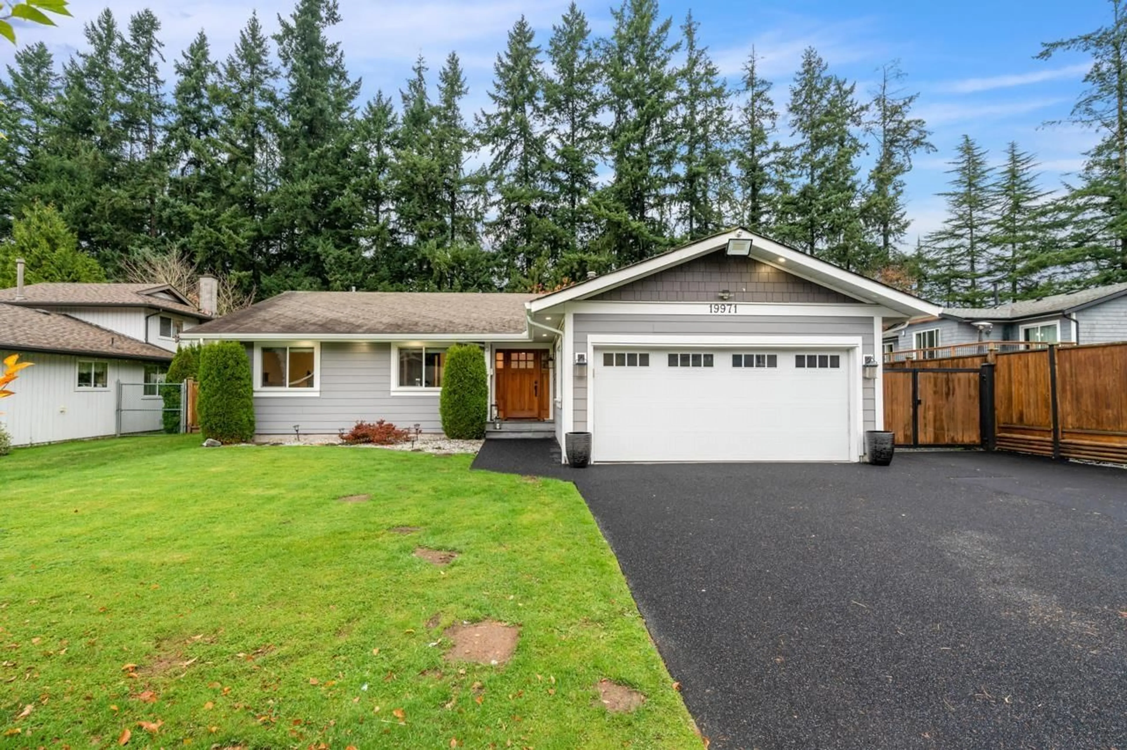 Home with vinyl exterior material, street for 19971 39A AVENUE, Langley British Columbia V3A7G3