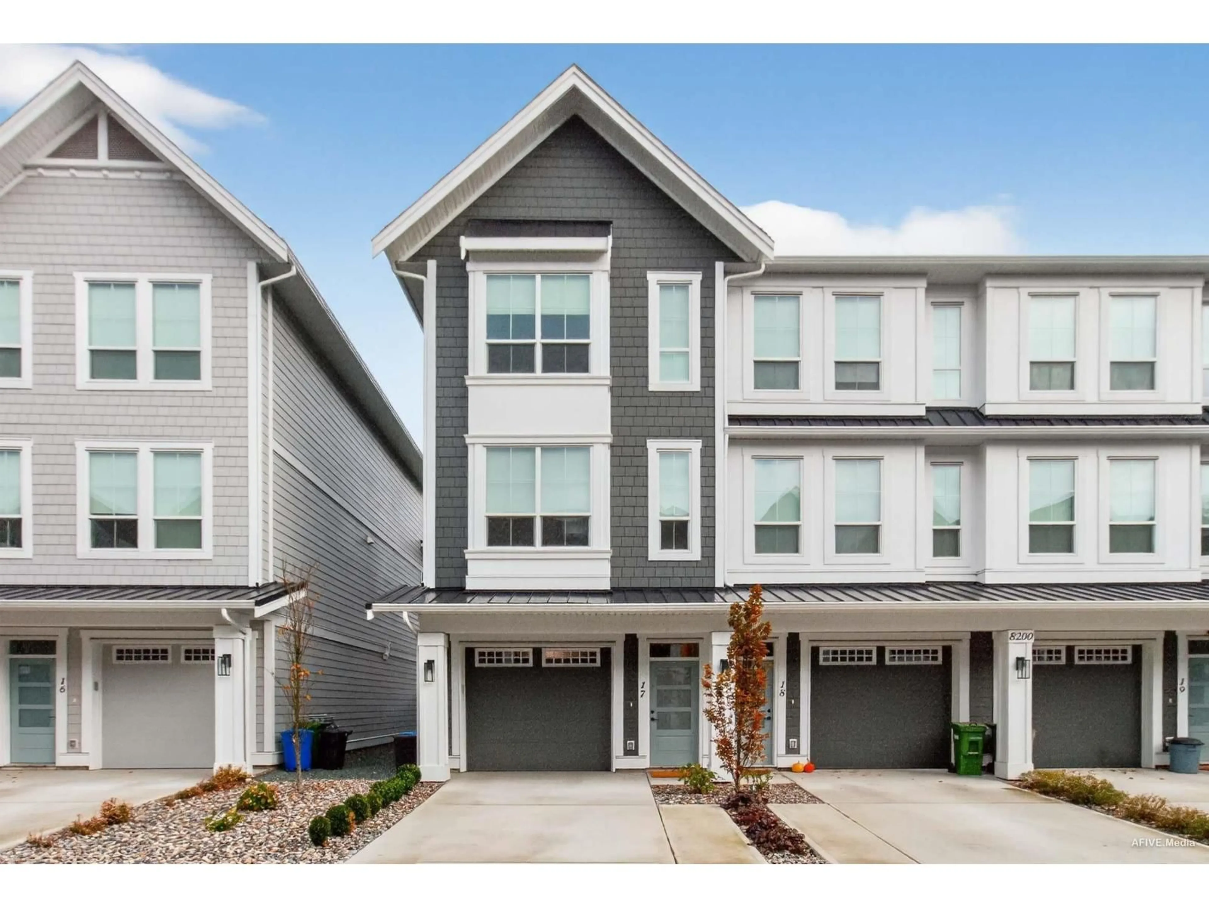 Home with vinyl exterior material, street for 17 - 8200 FOXFERN ROAD, Chilliwack British Columbia V2R0R1