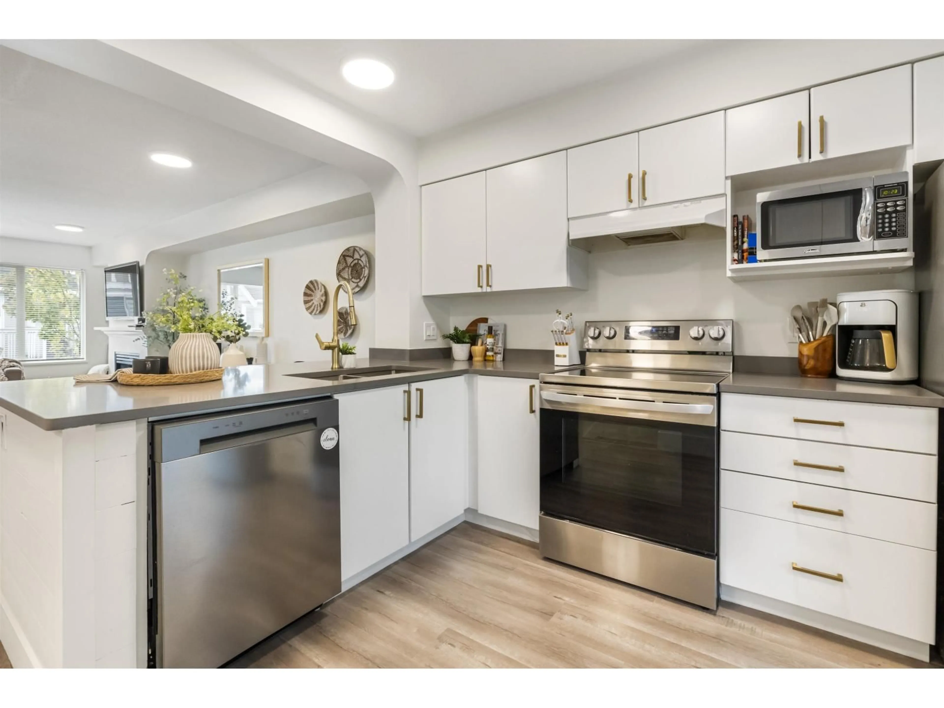 Open concept kitchen, unknown for 36 - 8775 161 STREET, Surrey British Columbia V4N5G3