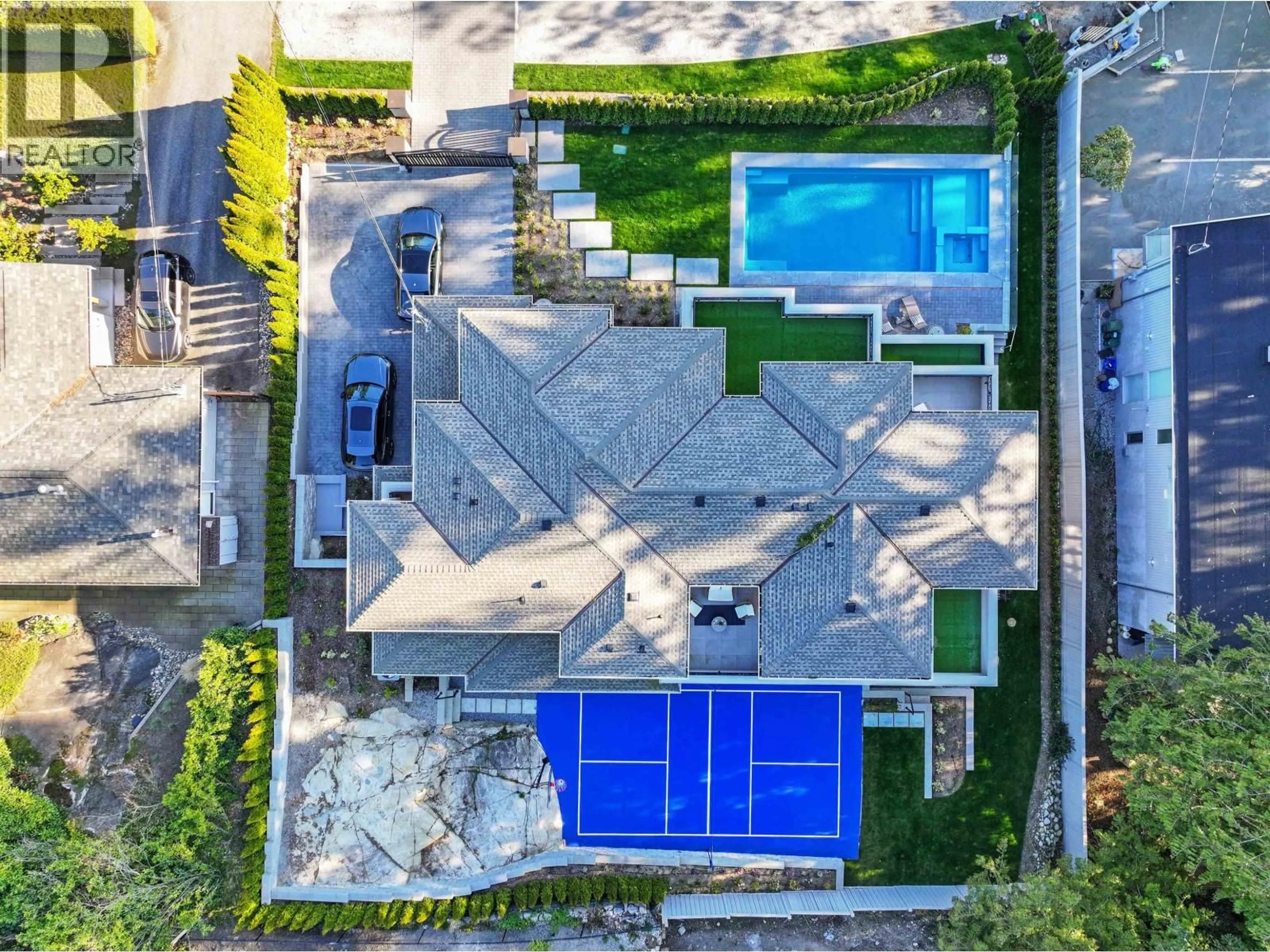 A pic from outside/outdoor area/front of a property/back of a property/a pic from drone, street for 4141 BURKEHILL ROAD, West Vancouver British Columbia V7V3M6