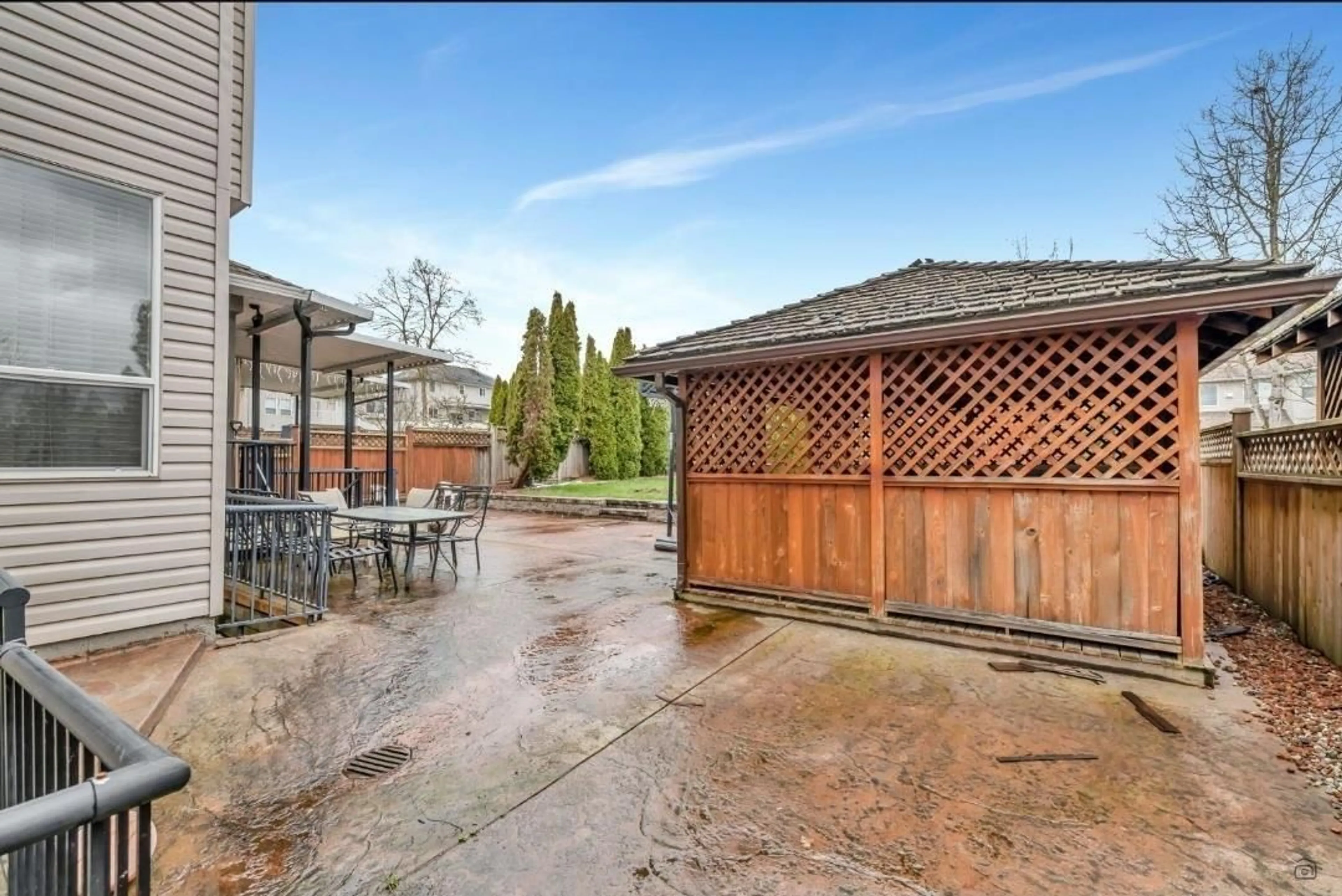 Patio, street for 15039 69, Surrey British Columbia V3S0X1