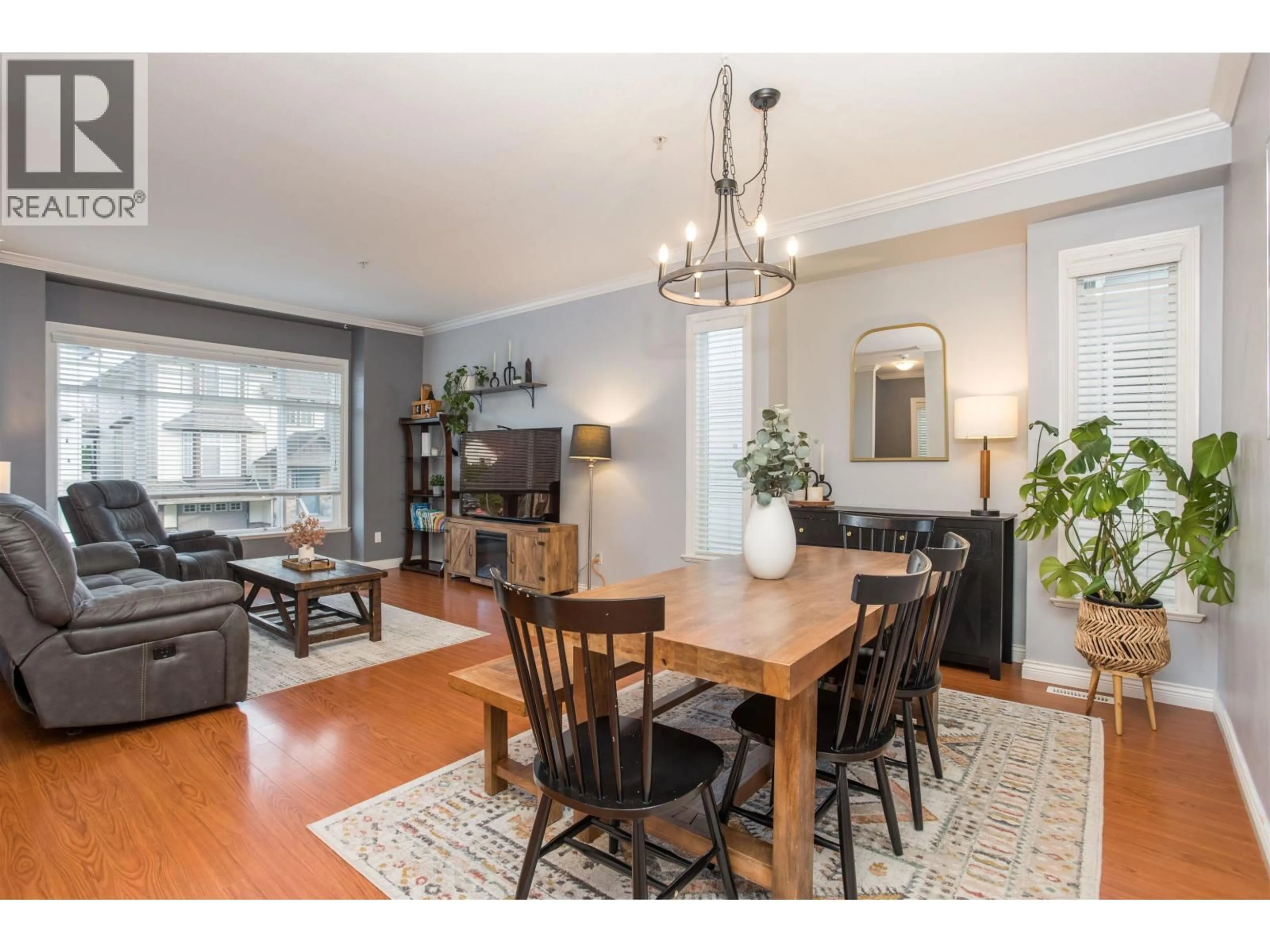 Dining room, wood/laminate floor for 11847 191A STREET, Pitt Meadows British Columbia V3Y0A4