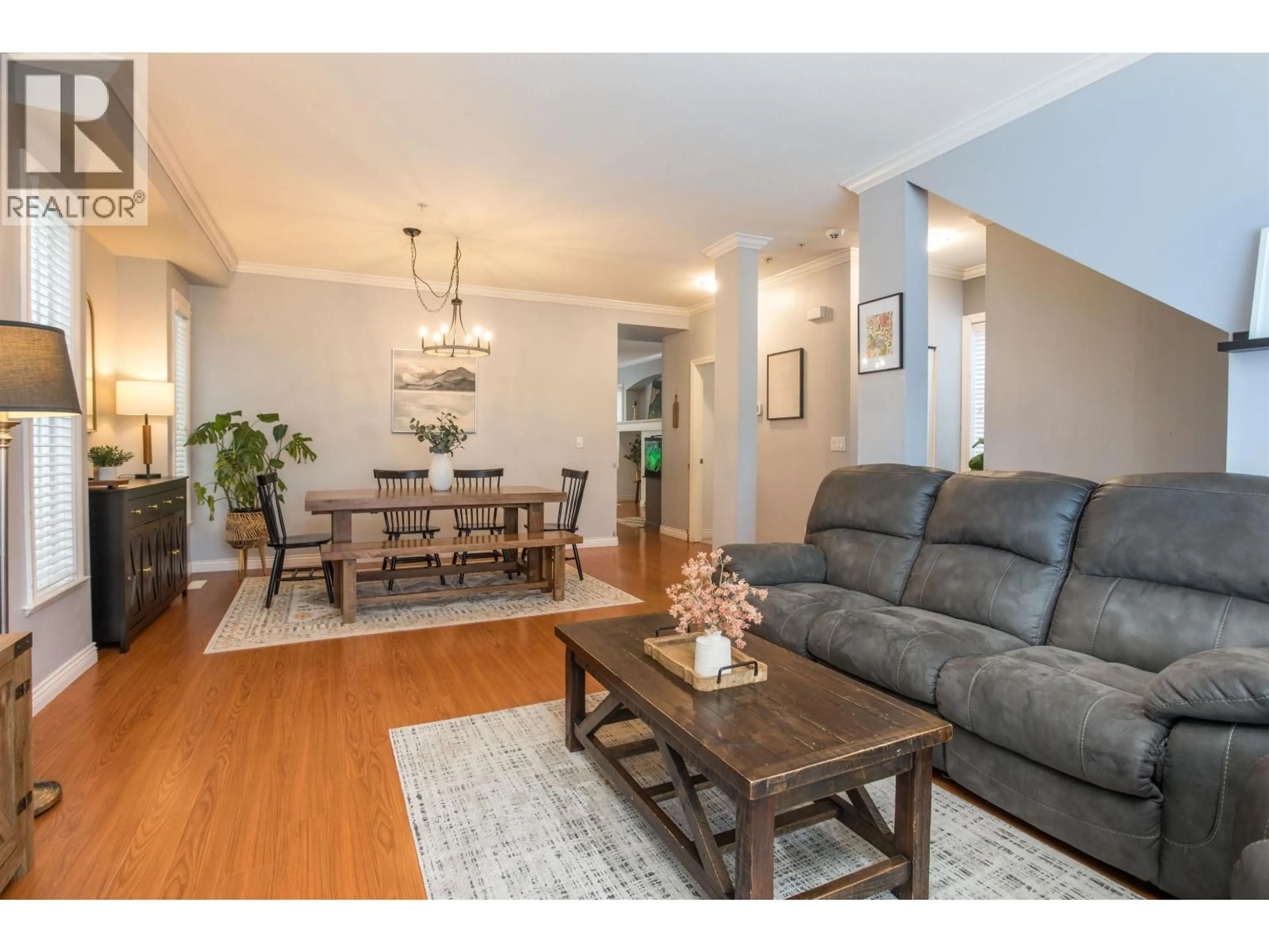 Living room with furniture, wood/laminate floor for 11847 191A STREET, Pitt Meadows British Columbia V3Y0A4