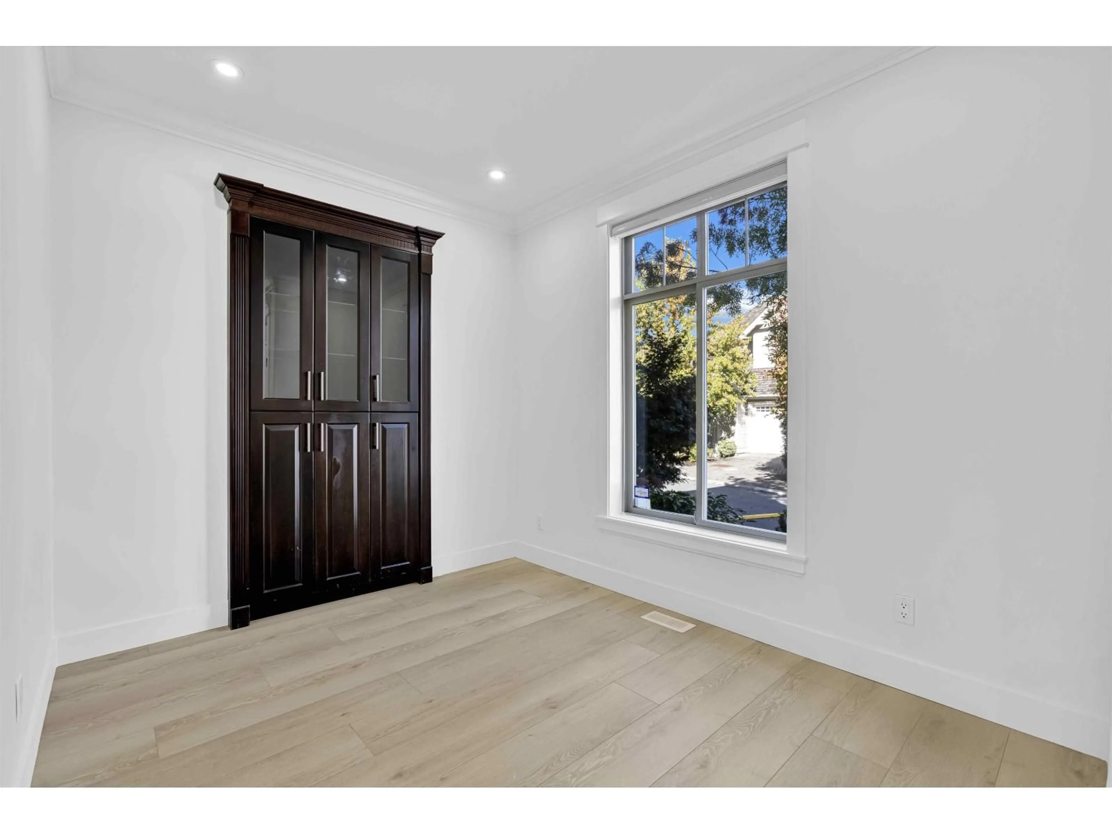 Indoor entryway for 14636 36A, Surrey British Columbia V4P0E3