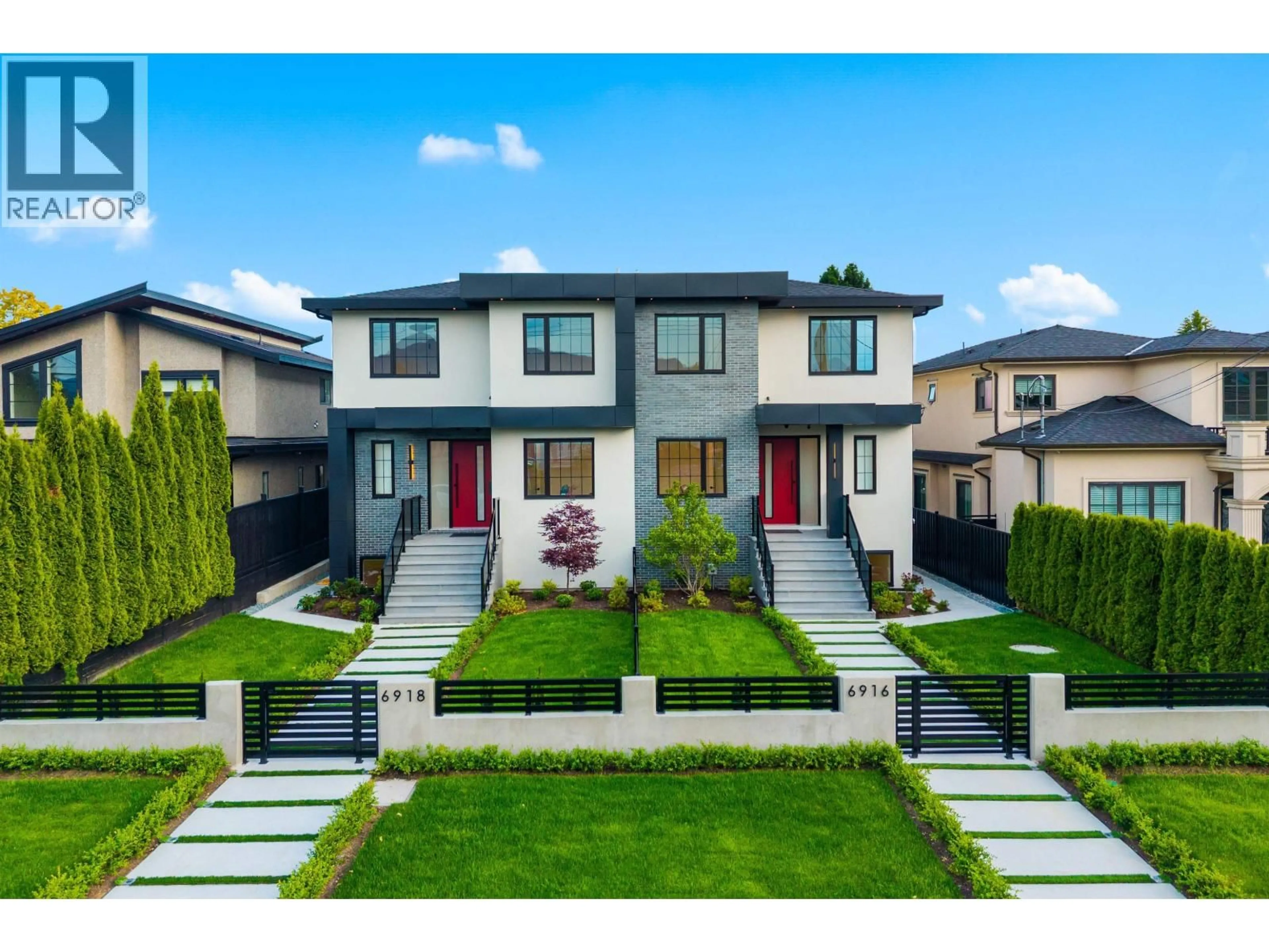 Home with vinyl exterior material, street for 6918 UNION STREET, Burnaby British Columbia V5B1X5