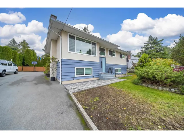 9476 DAWSON CRESCENT, Delta 5