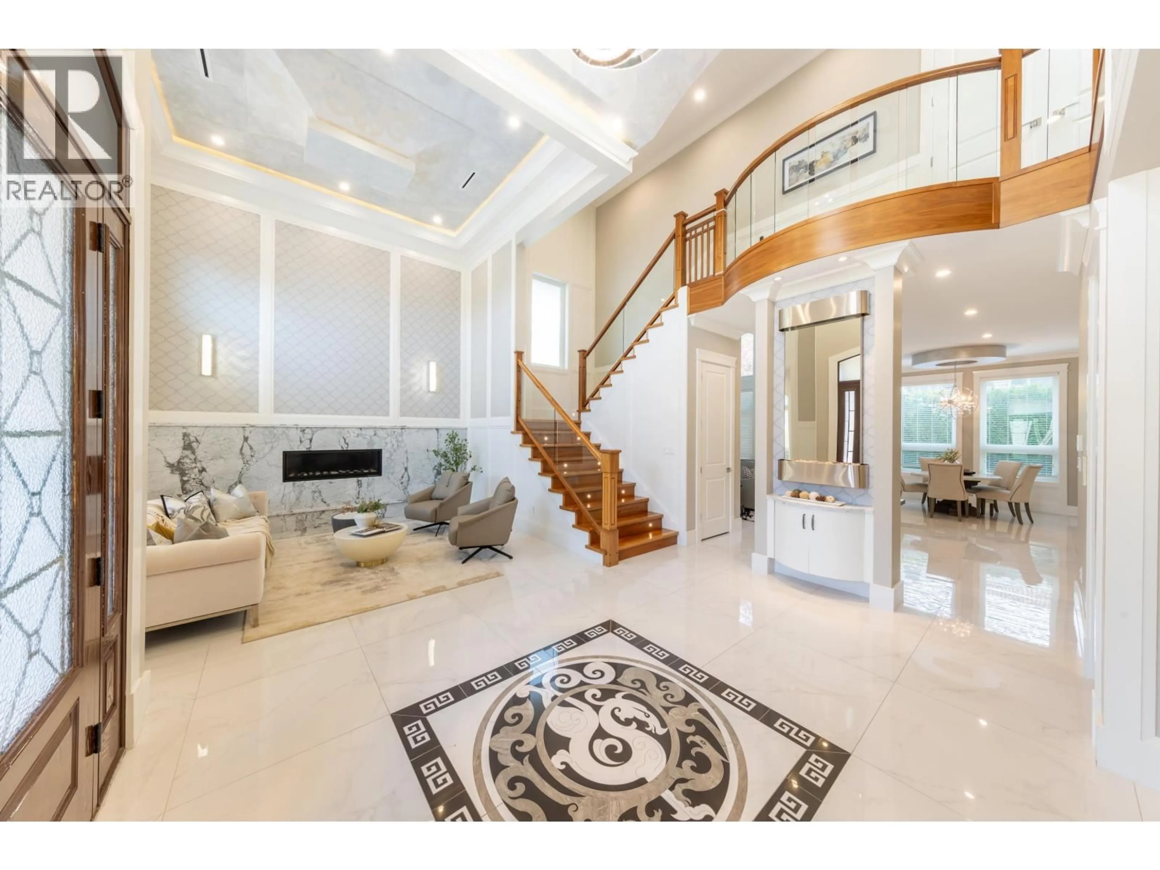 Indoor foyer for 8740 SCOTCHBROOK ROAD, Richmond British Columbia V6Y2M3