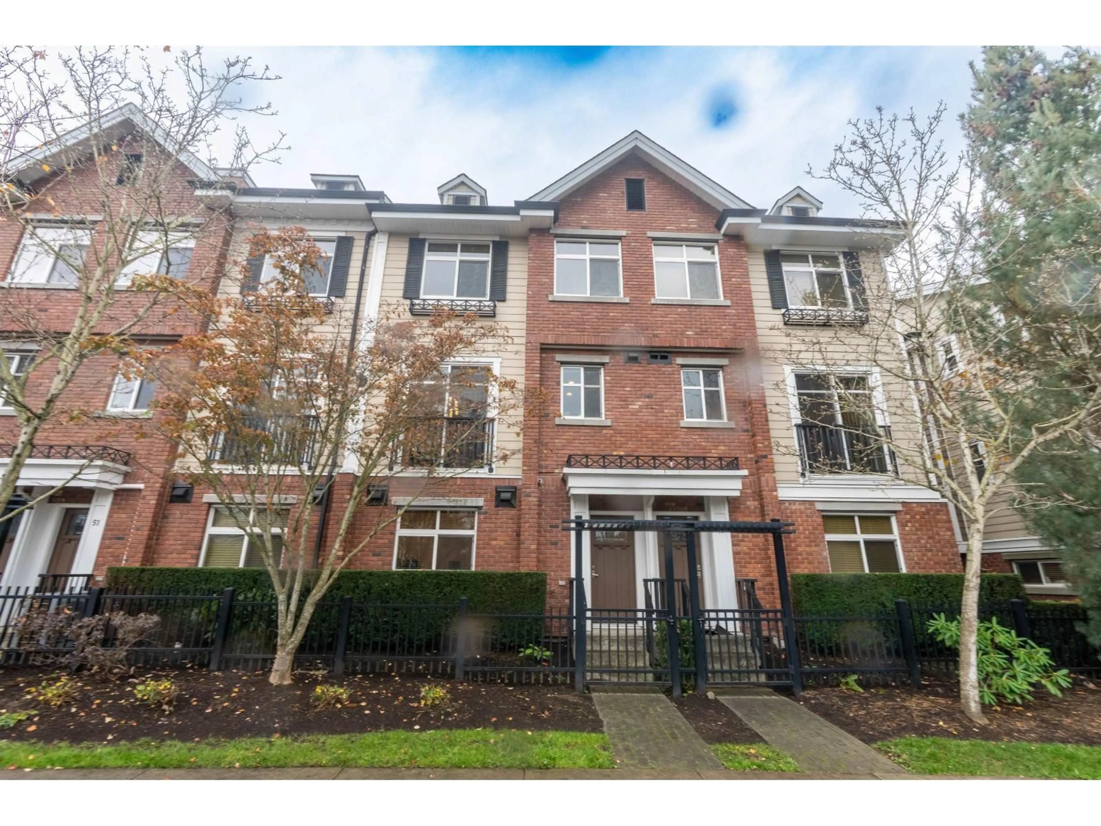 Unknown for 50 20738 84, Langley British Columbia V2Y0J6