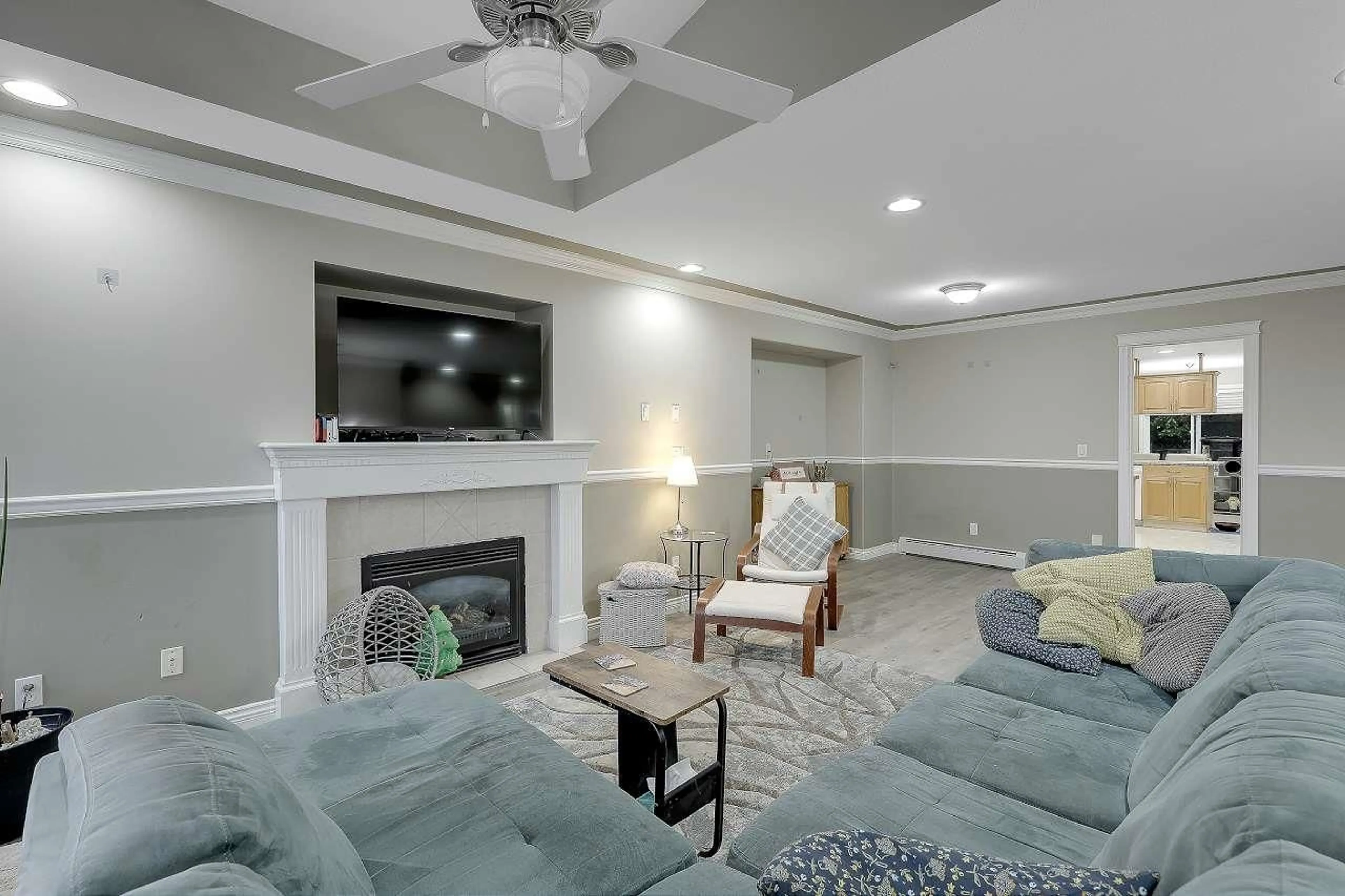 Living room with furniture, unknown for 8010 TOPPER, Mission British Columbia V2V7B5