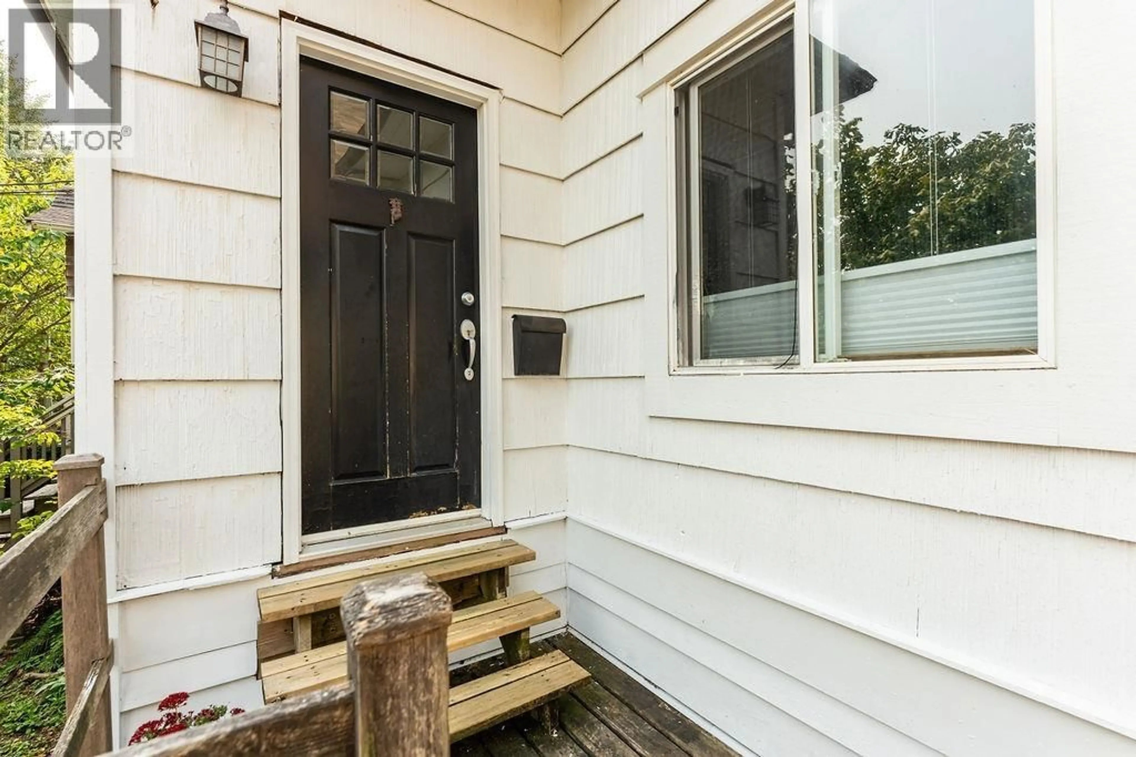 Unknown for 4225 JOHN STREET, Vancouver British Columbia V5V3W8