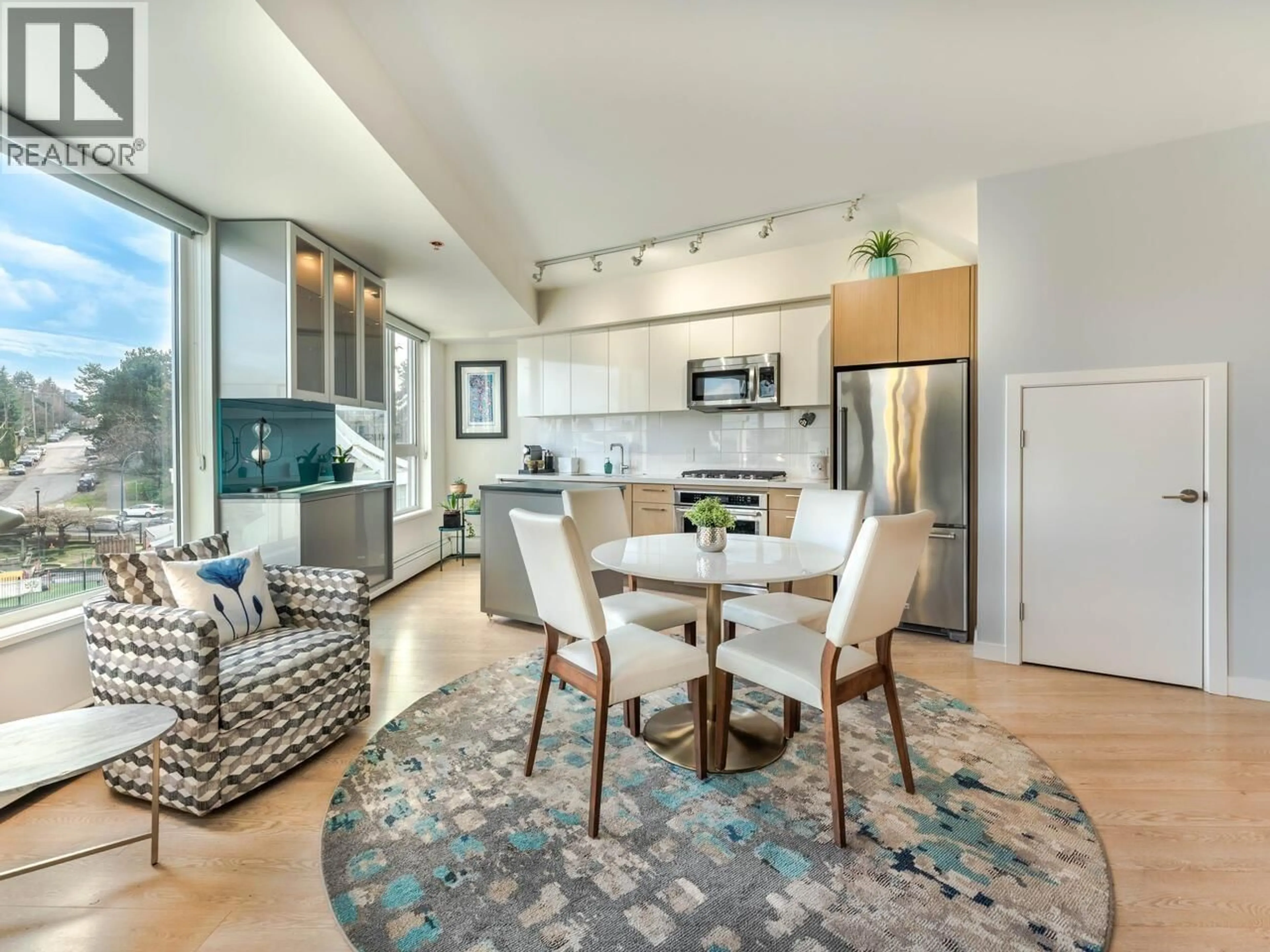 Open concept kitchen, unknown for 609 - 417 GREAT NORTHERN WAY, Vancouver British Columbia V5T0G7