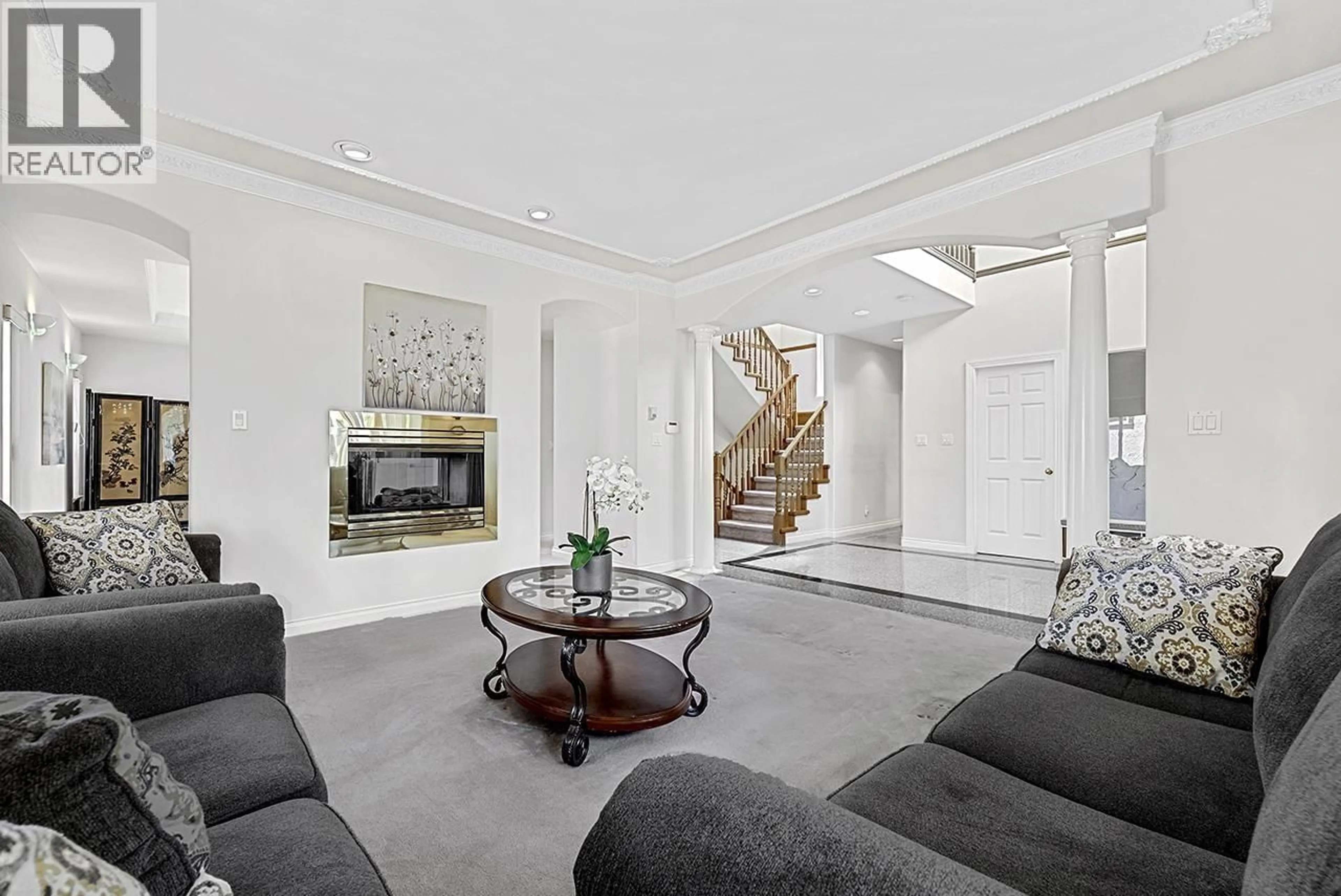 Living room with furniture, unknown for 7362 WAVERLEY AVENUE, Burnaby British Columbia V5J4A6