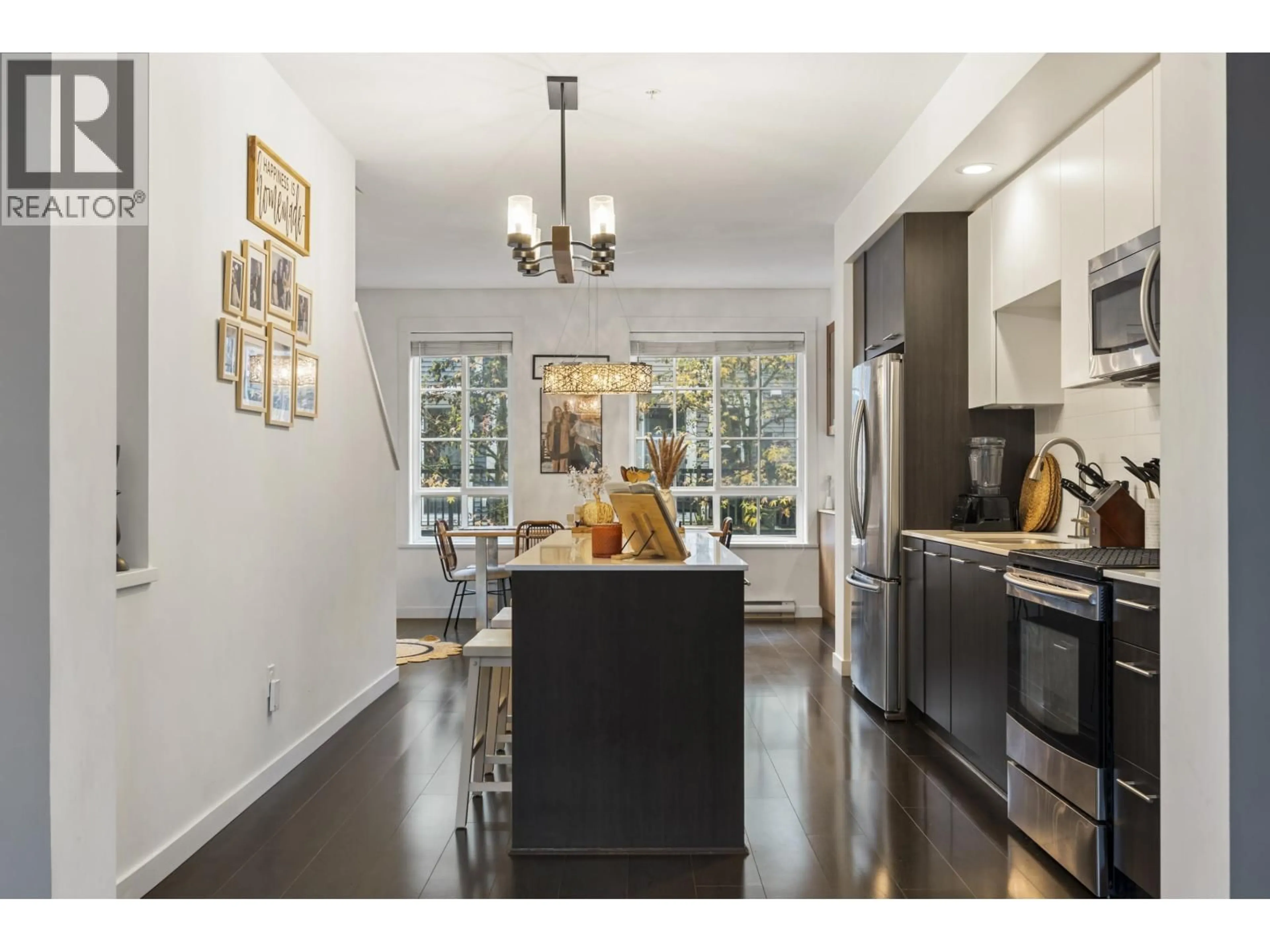 Open concept kitchen, unknown for 94 - 2428 NILE GATE, Port Coquitlam British Columbia V3B0H6