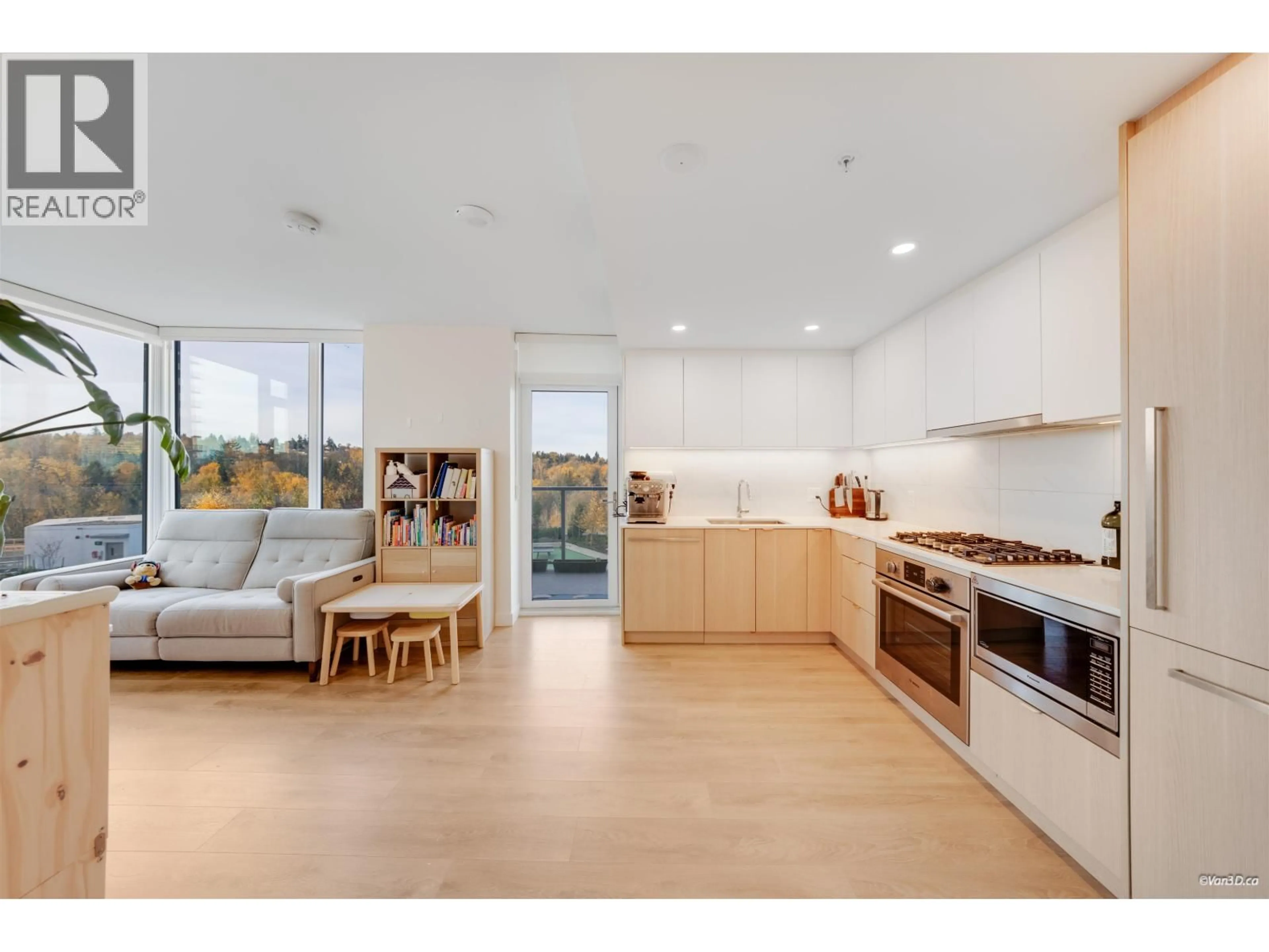 Open concept kitchen, unknown for 807 - 318 ALDERSON AVENUE, Coquitlam British Columbia V3K0J1