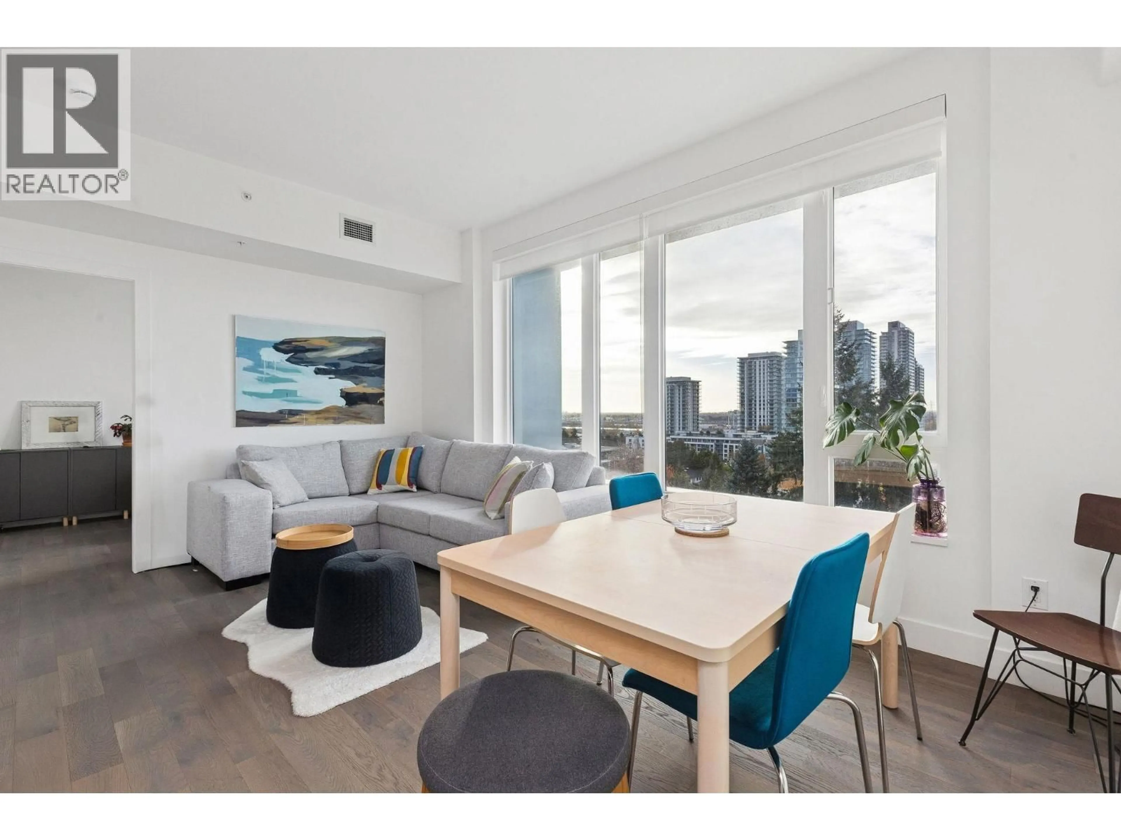 Living room with furniture, wood/laminate floor for 603 - 7777 CAMBIE STREET, Vancouver British Columbia V6P3H9