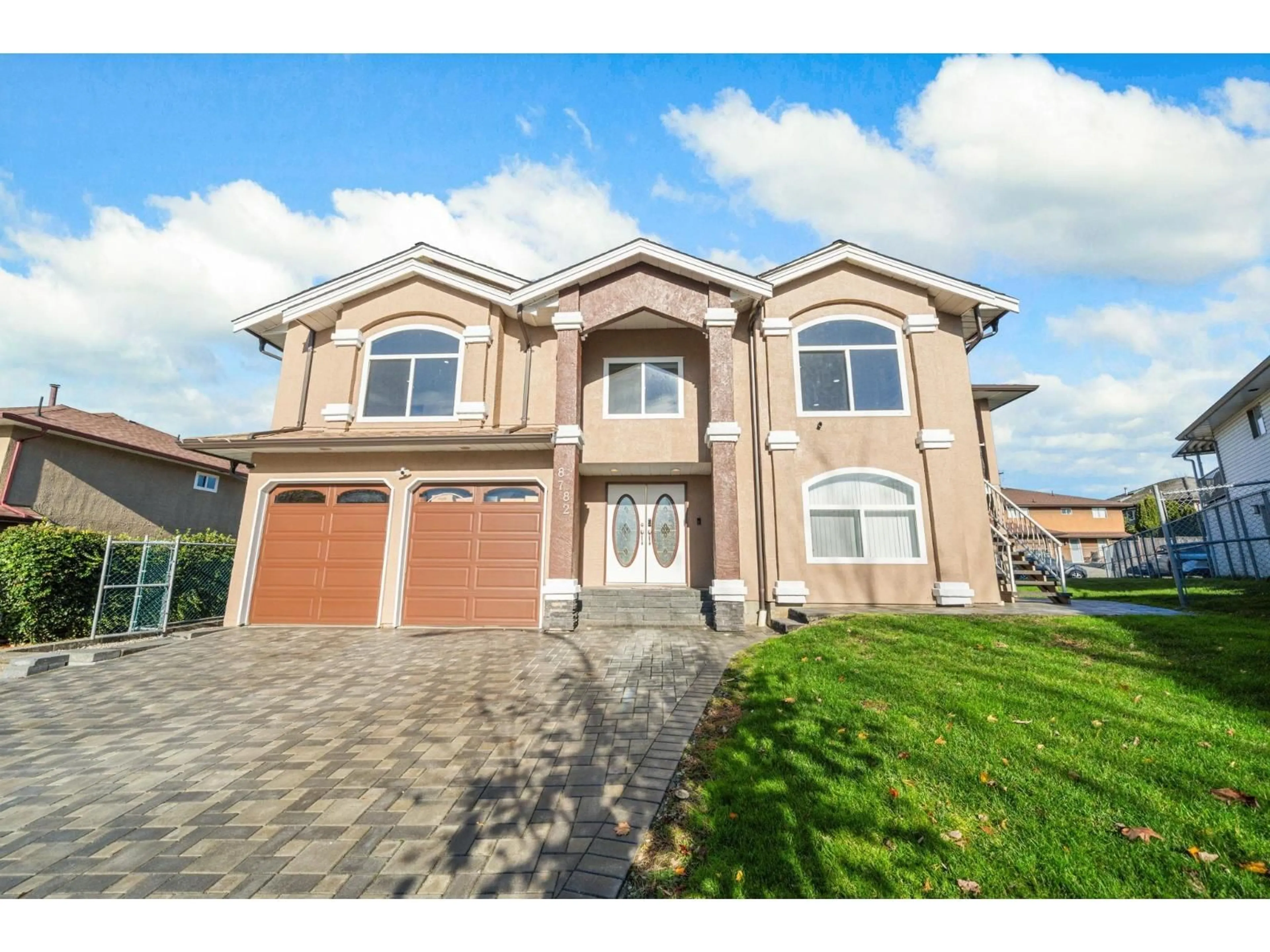 Unknown for 8782 143A, Surrey British Columbia V3W3Y2