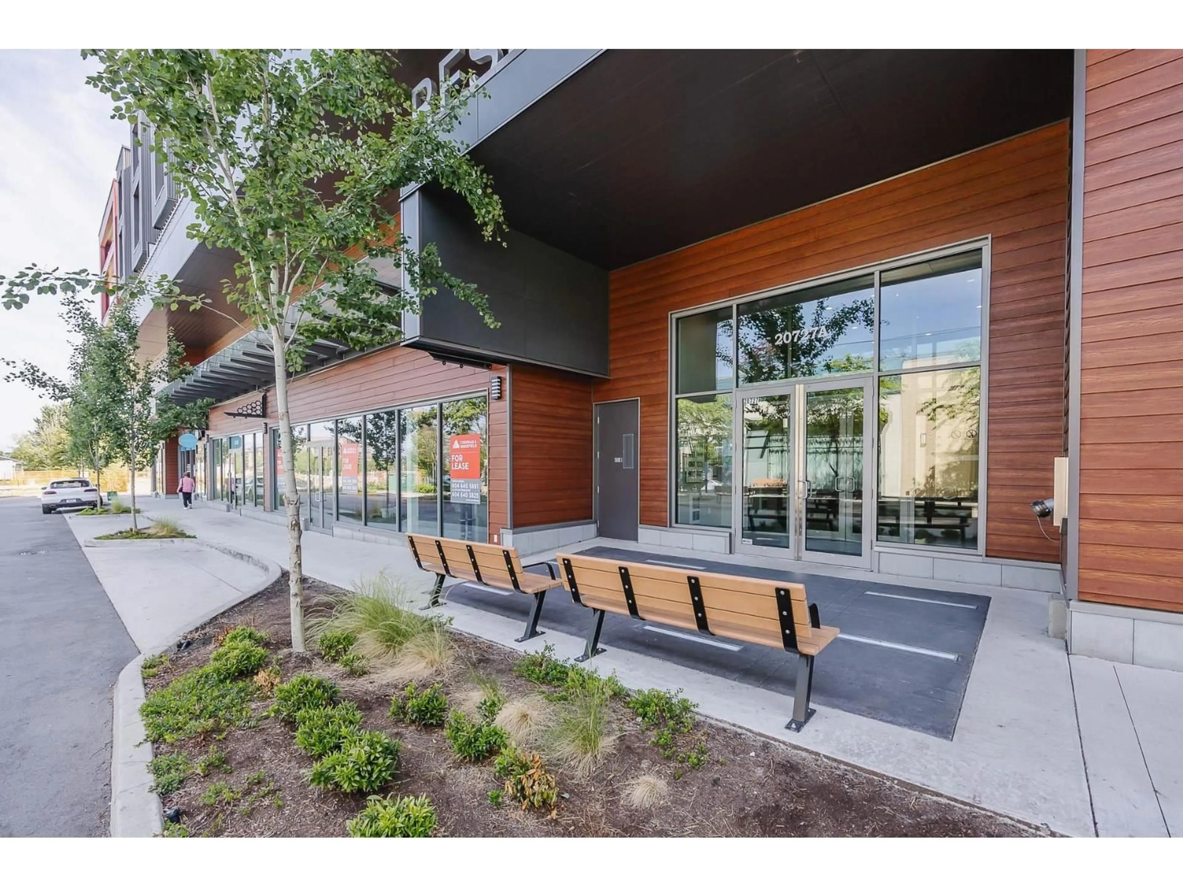 Patio, street for A424 - 20727 WILLOUGHBY TOWN CENTRE, Langley British Columbia V2Y3N1