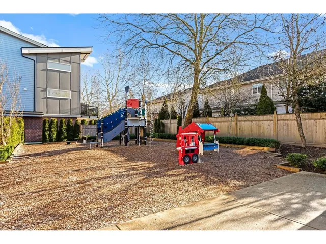 2 - 22348 48 AVENUE, Langley 4