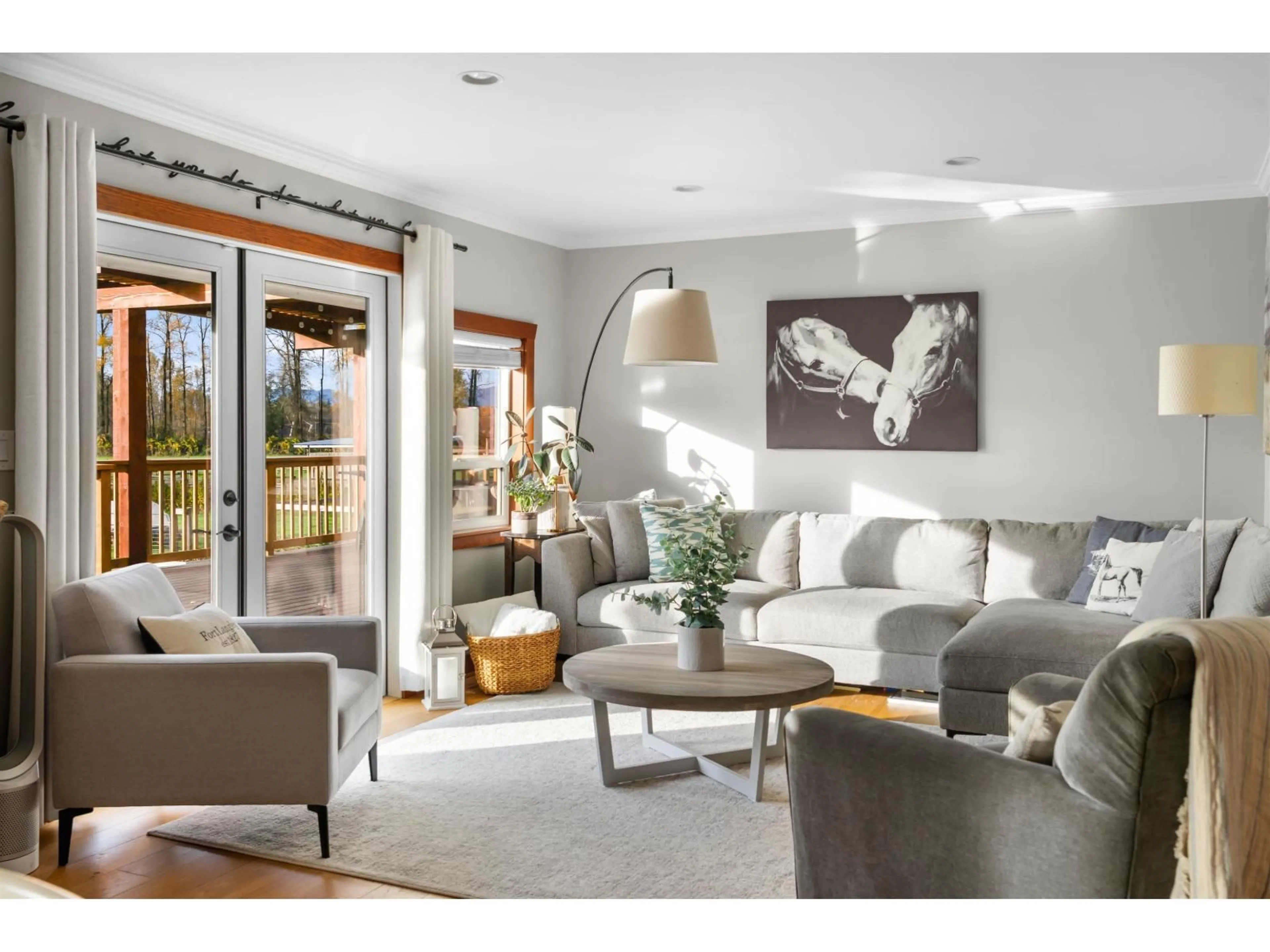 Living room with furniture, unknown for 8575 240, Langley British Columbia V1M3R2