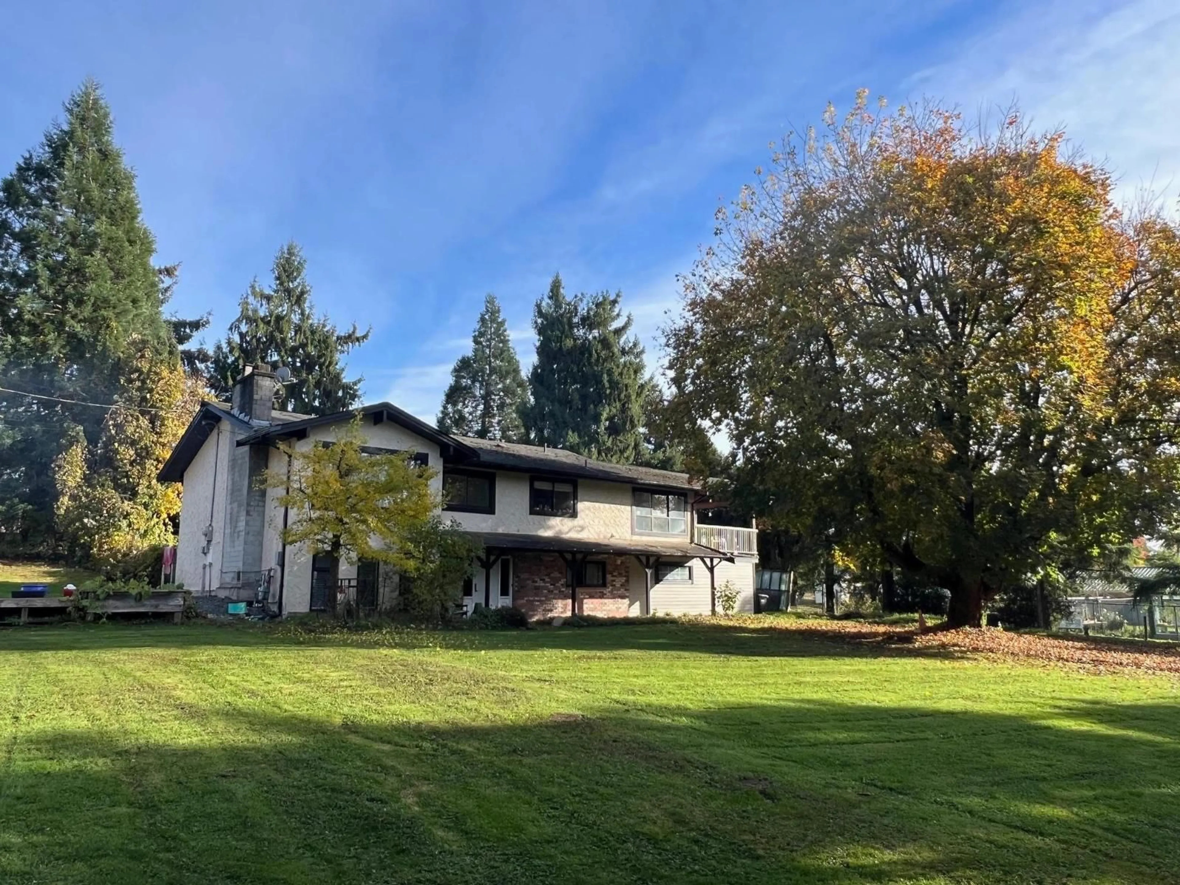 A pic from outside/outdoor area/front of a property/back of a property/a pic from drone, unknown for 6050 LECLAIR, Abbotsford British Columbia V4X2C9