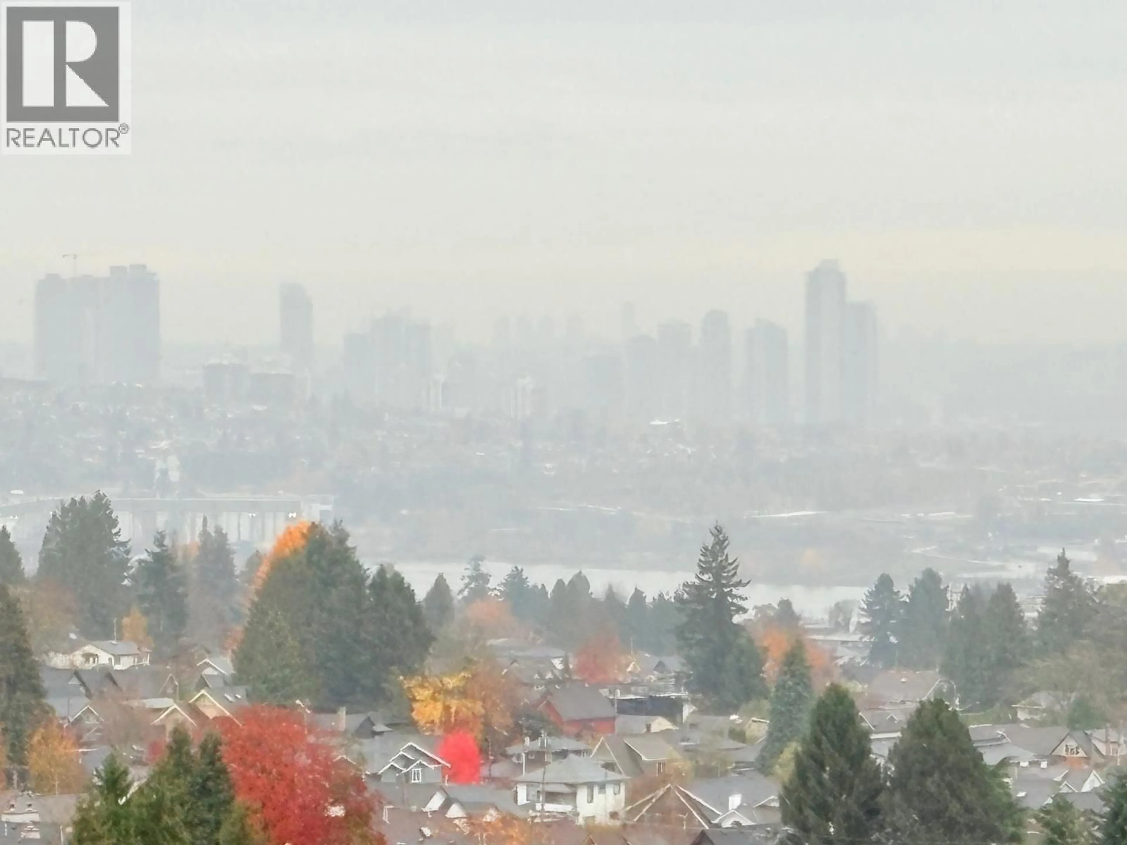 Blurry image for 1609 - 125 14TH STREET, North Vancouver British Columbia V7L0E6