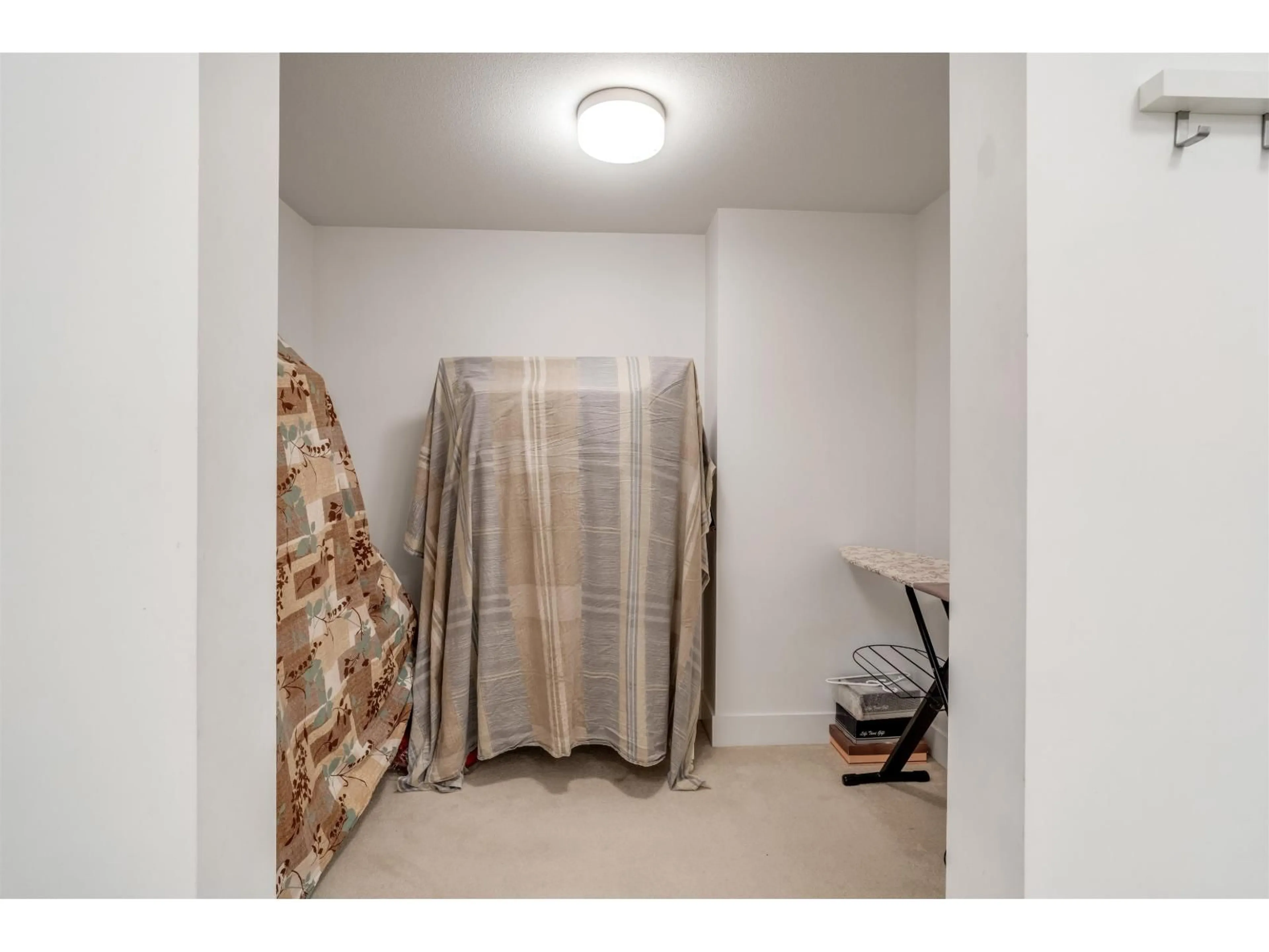 A pic of a room for 112 - 17578 57A, Surrey British Columbia V3S7V2