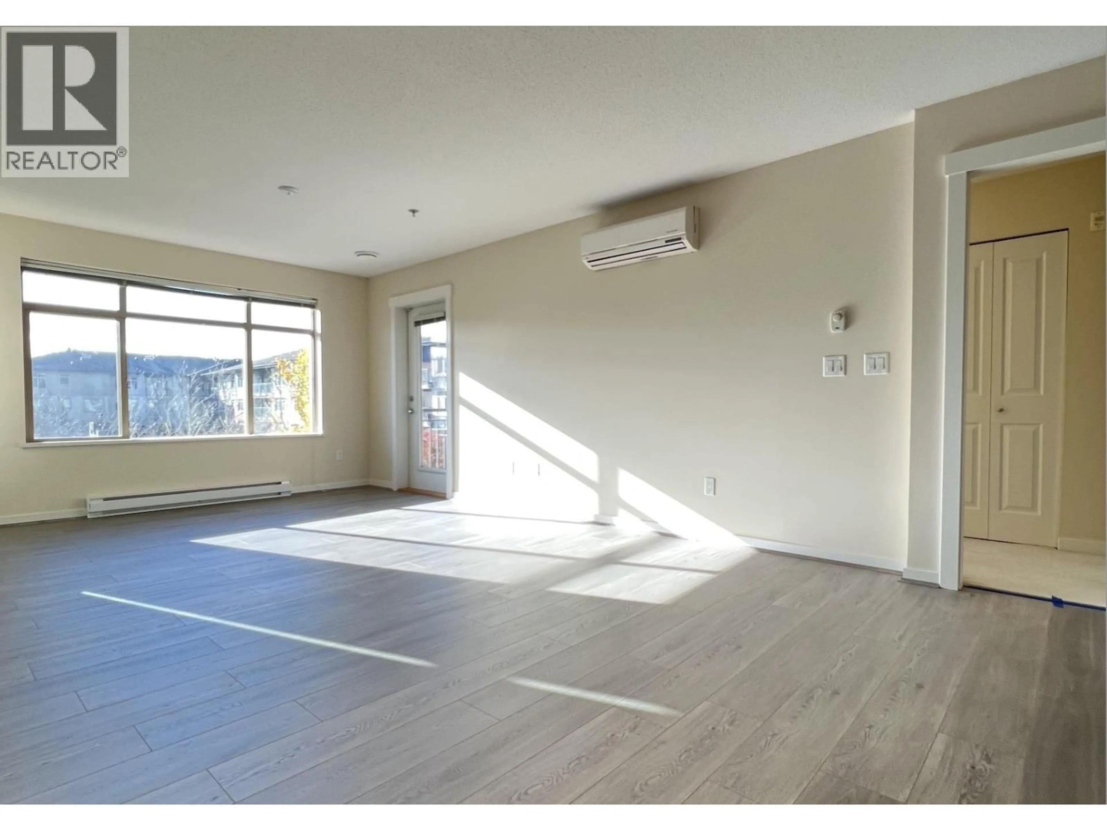 A pic of a room for 316 - 9288 ODLIN ROAD, Richmond British Columbia V6X0C3