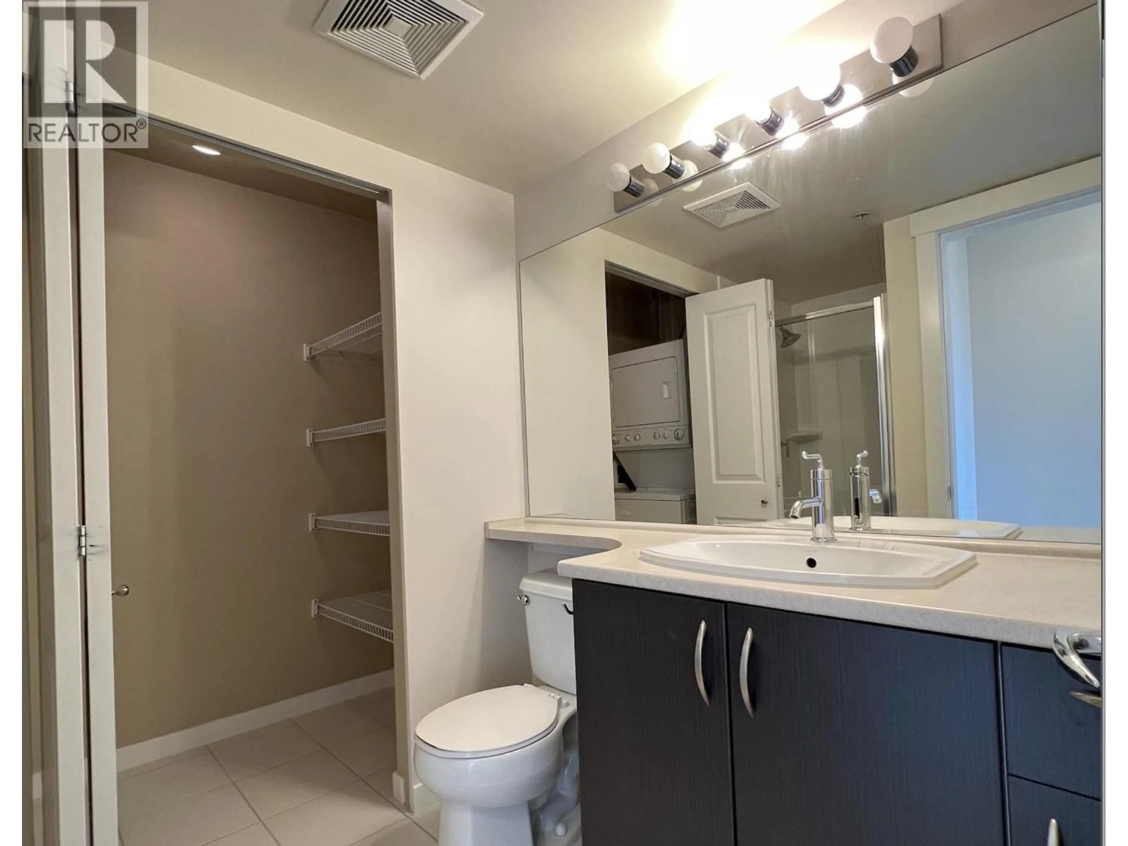 Standard bathroom, unknown for 316 - 9288 ODLIN ROAD, Richmond British Columbia V6X0C3