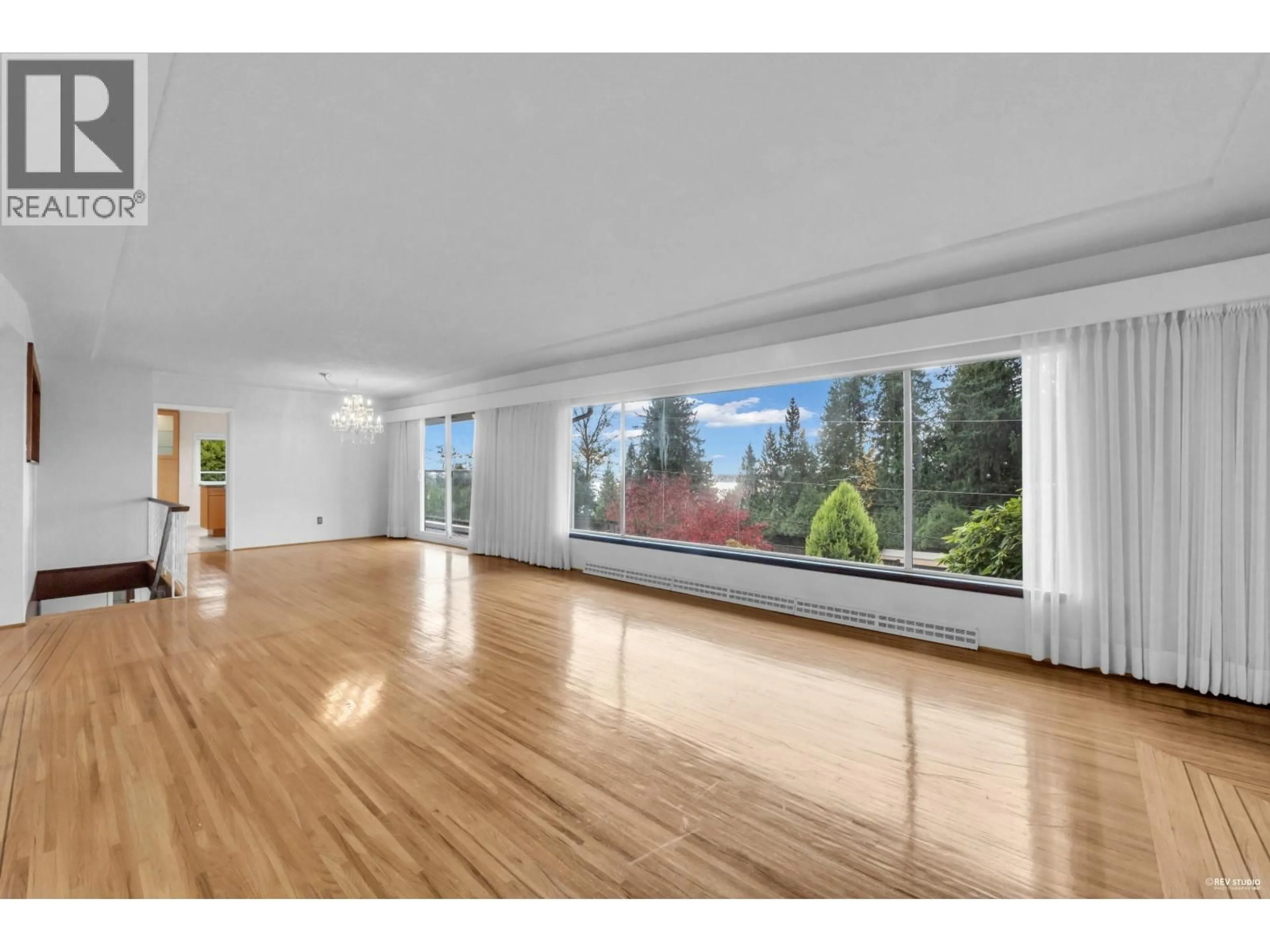 A pic of a room for 2615 SKILIFT PLACE, West Vancouver British Columbia V7S2T6