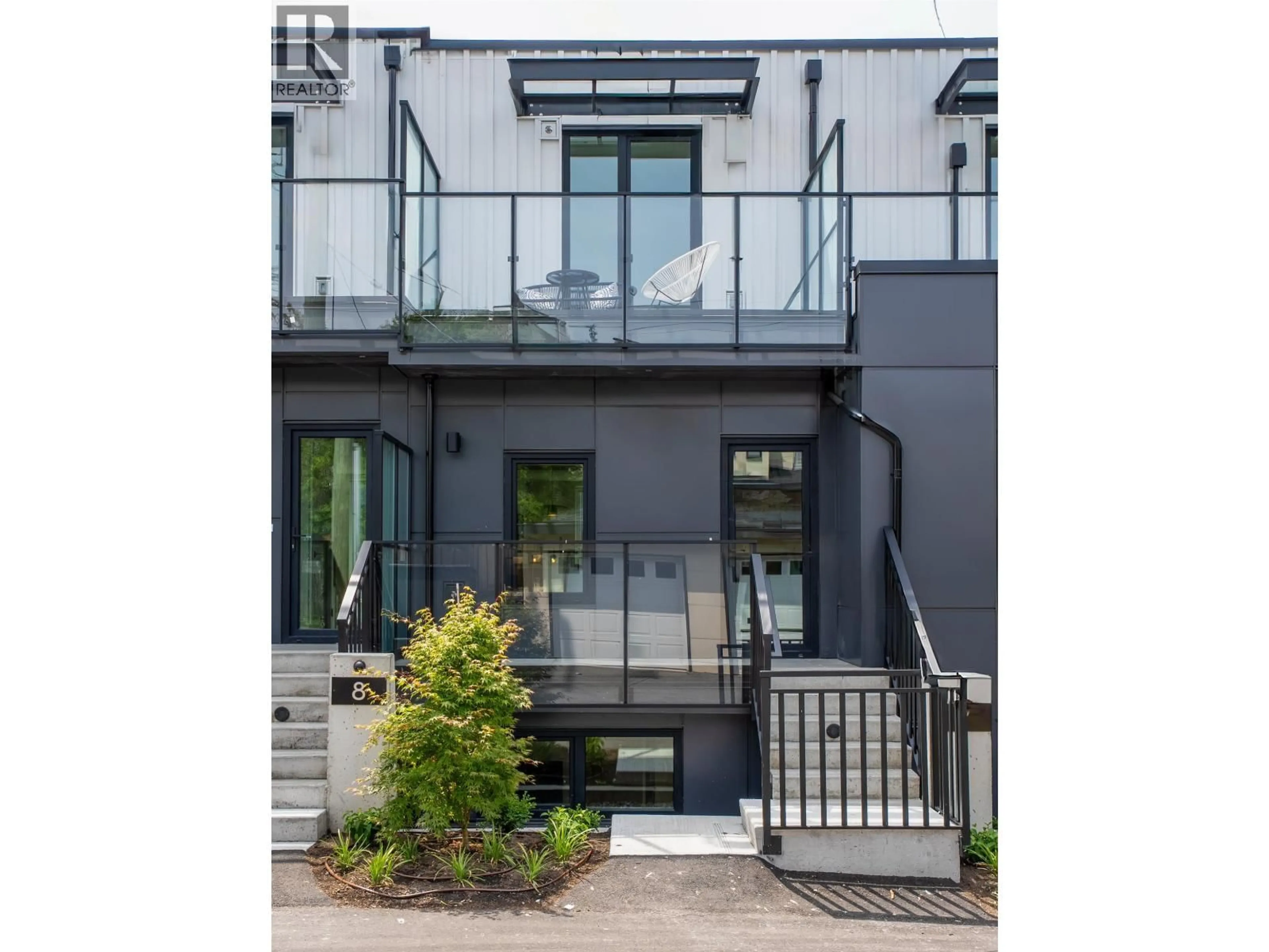 Unknown for TH8 - 610 3RD STREET, North Vancouver British Columbia V7L1G7