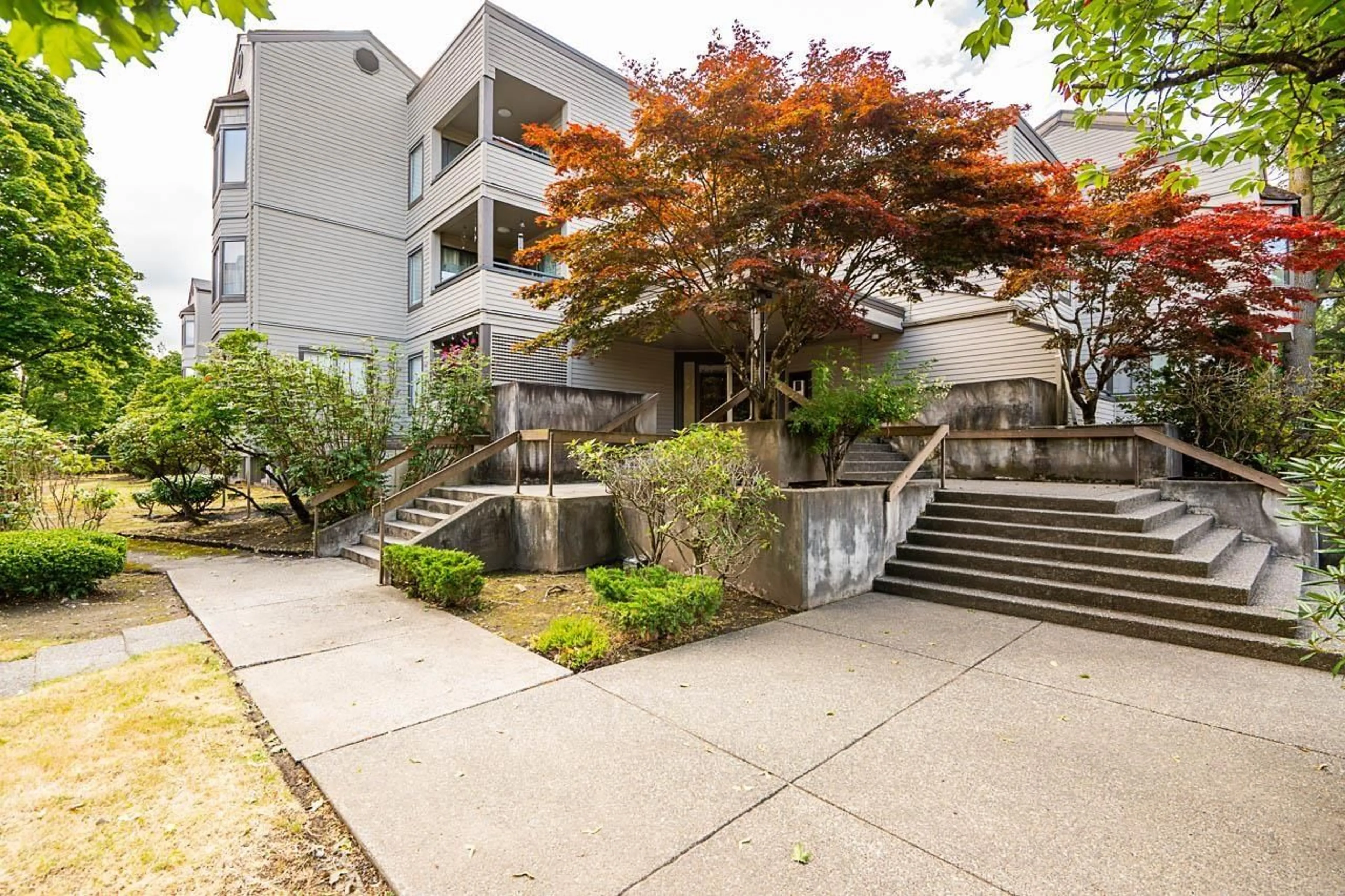 Patio, unknown for 106 - 5224 204, Langley British Columbia V3A1Z1