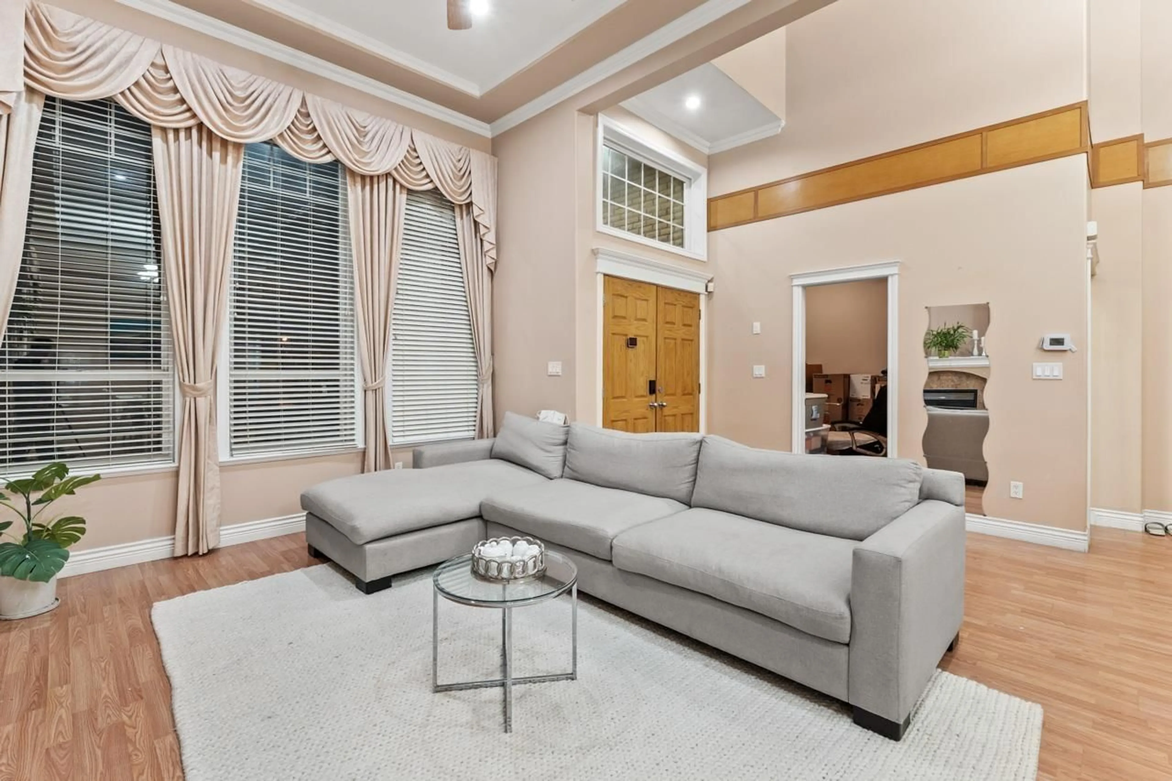 Living room with furniture, unknown for 13305 87B, Surrey British Columbia V3W6B9