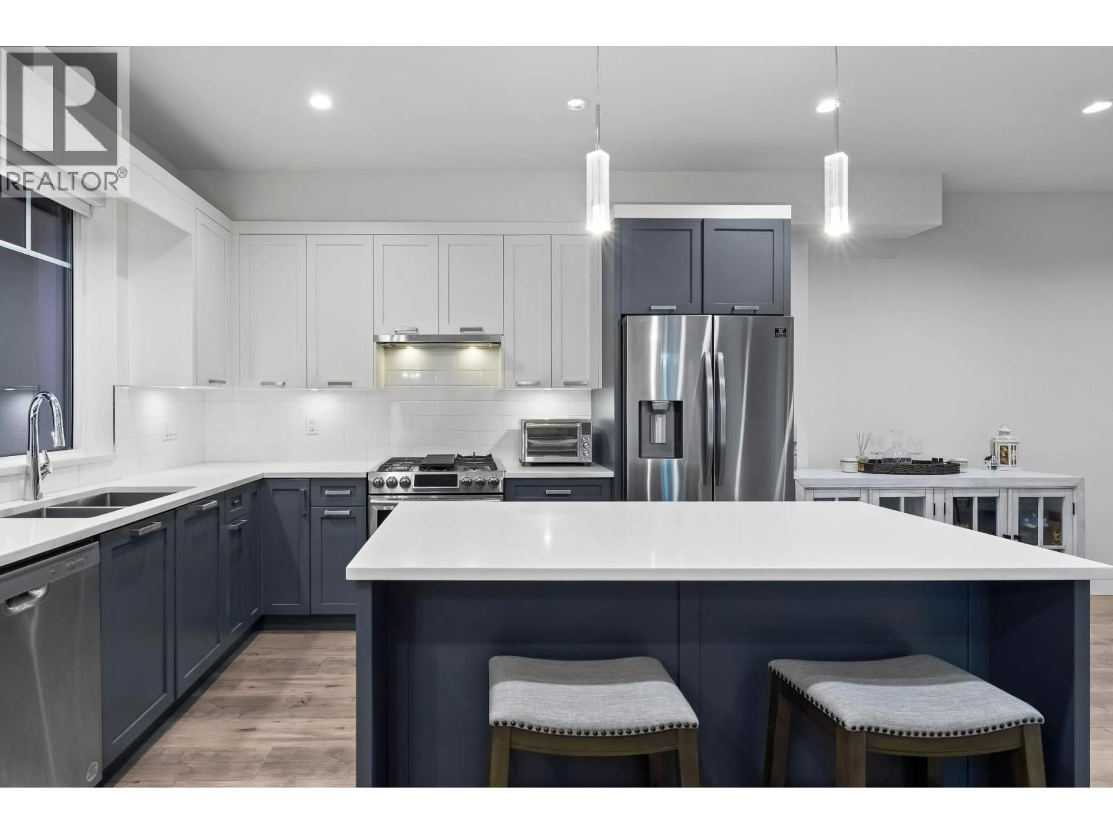 Open concept kitchen, unknown for 33 - 189 WOOD STREET, New Westminster British Columbia V3M0L7